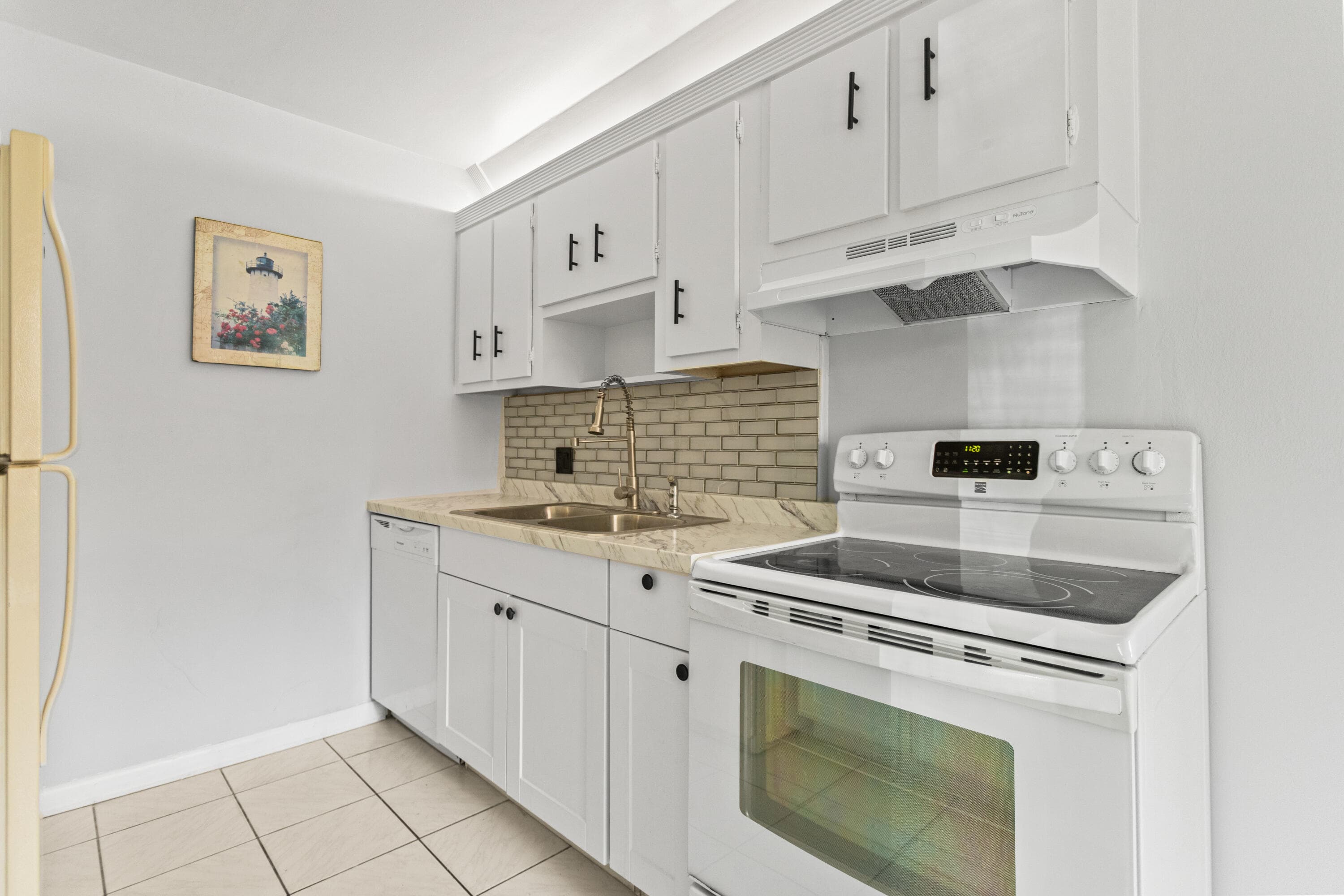 3709 NW 84th Avenue, Sunrise, FL 33351 — photo 26 of 59
