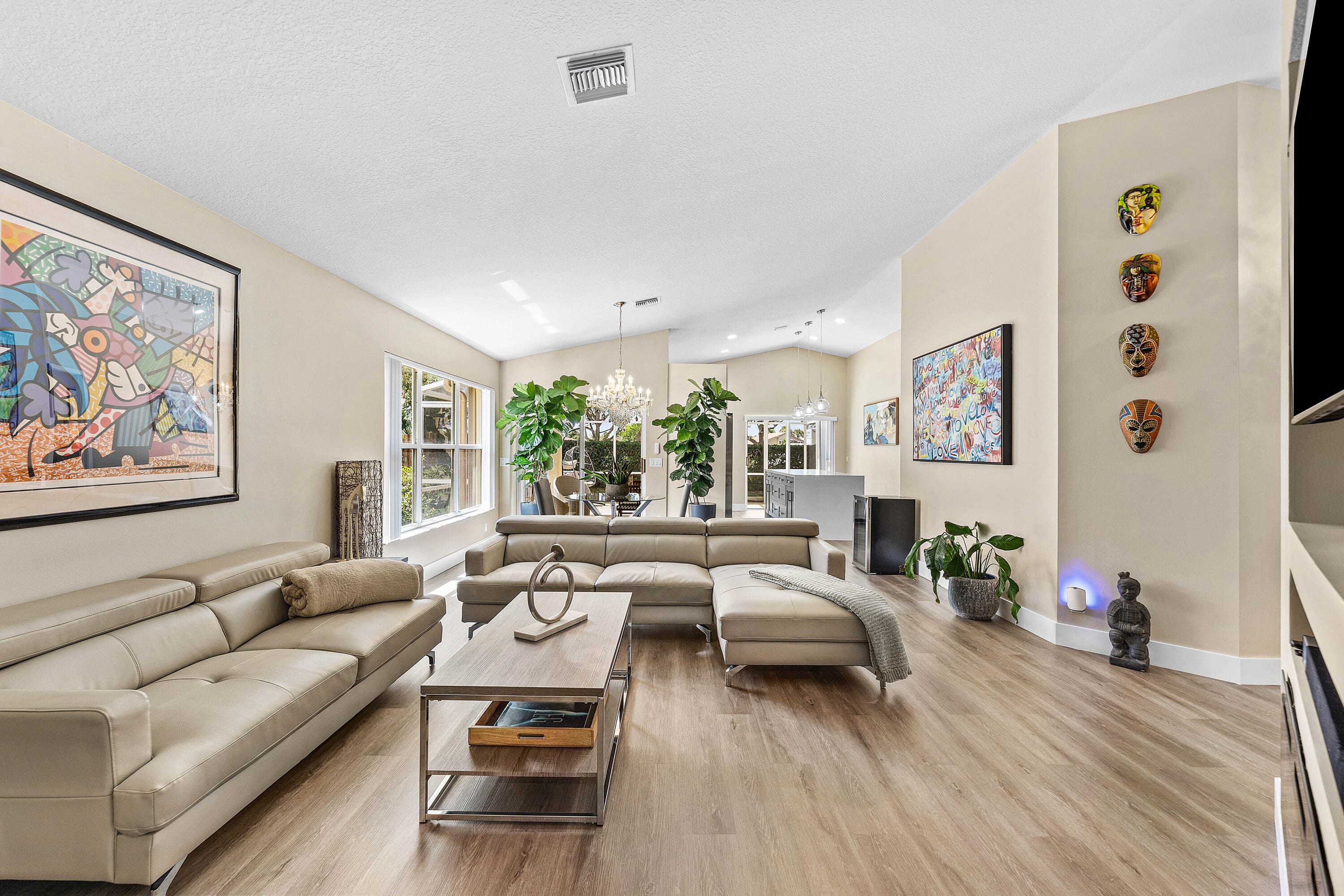7398 Granville Avenue, Boynton Beach, FL 33437 — photo 10 of 57
