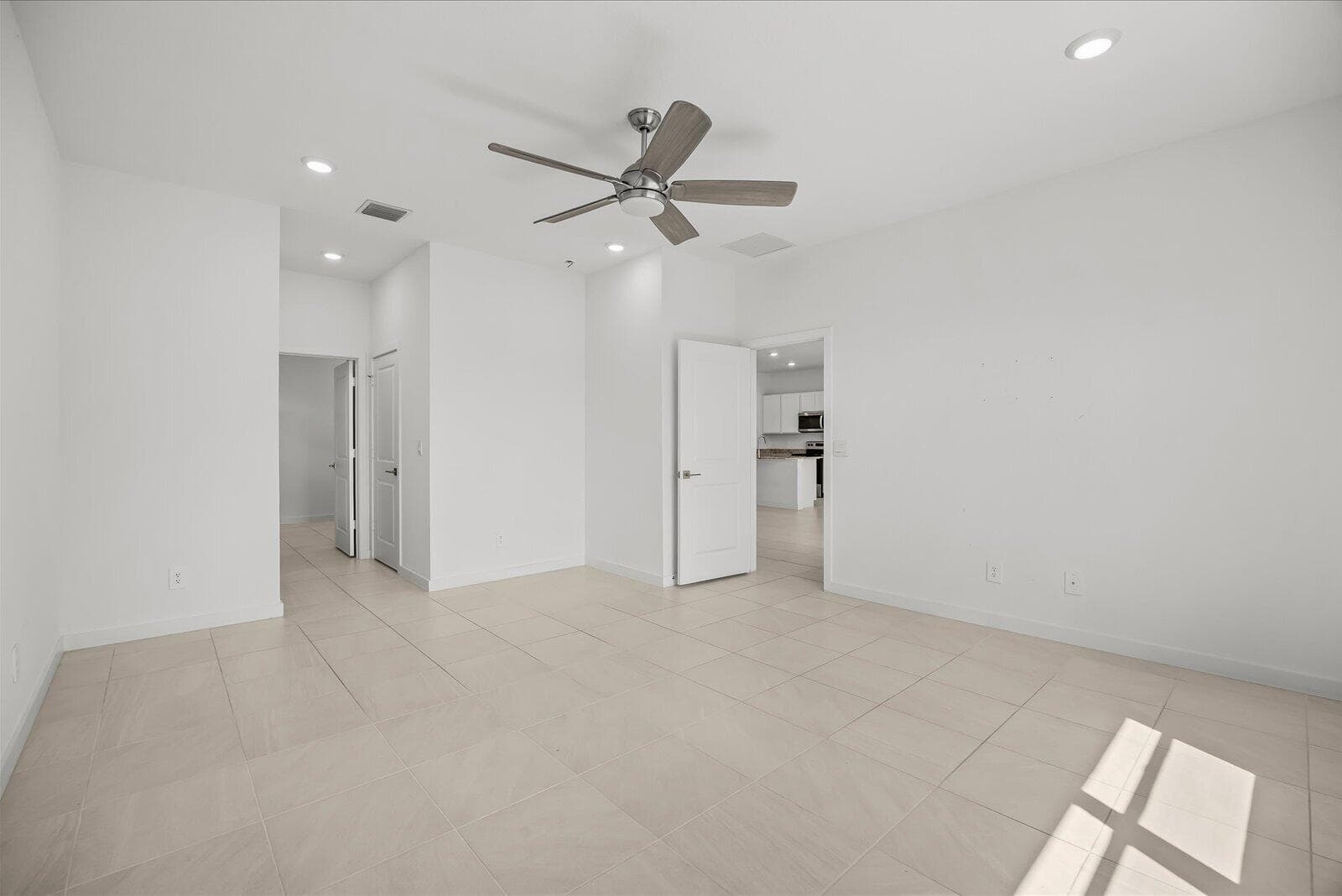5958 SE Sky Blue Circle, Stuart, FL 34997 — photo 8 of 40