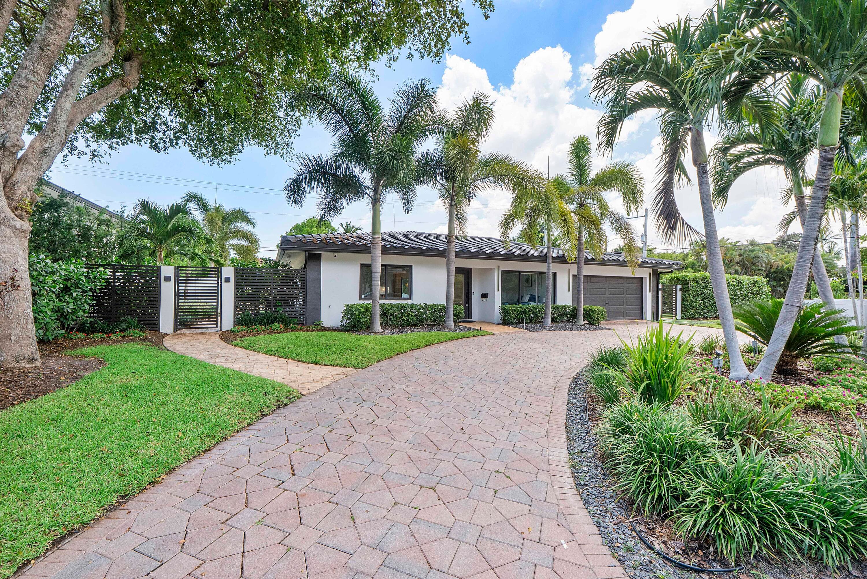 2800 NE 21st Court, Fort Lauderdale, FL 33305 — photo 2 of 29