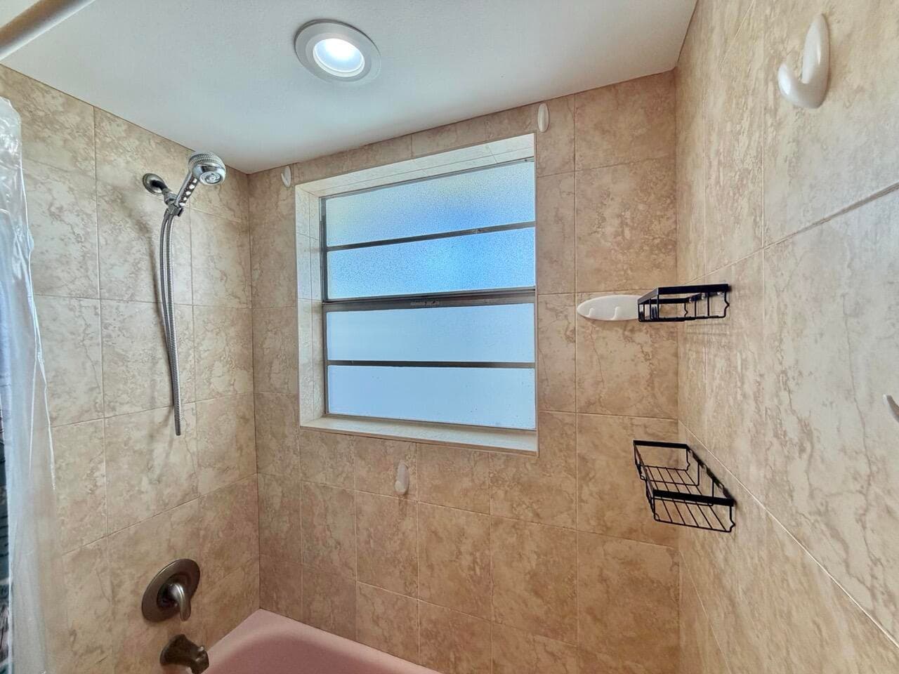 19 Abbey Lane 204, Delray Beach, FL 33446 — photo 18 of 47