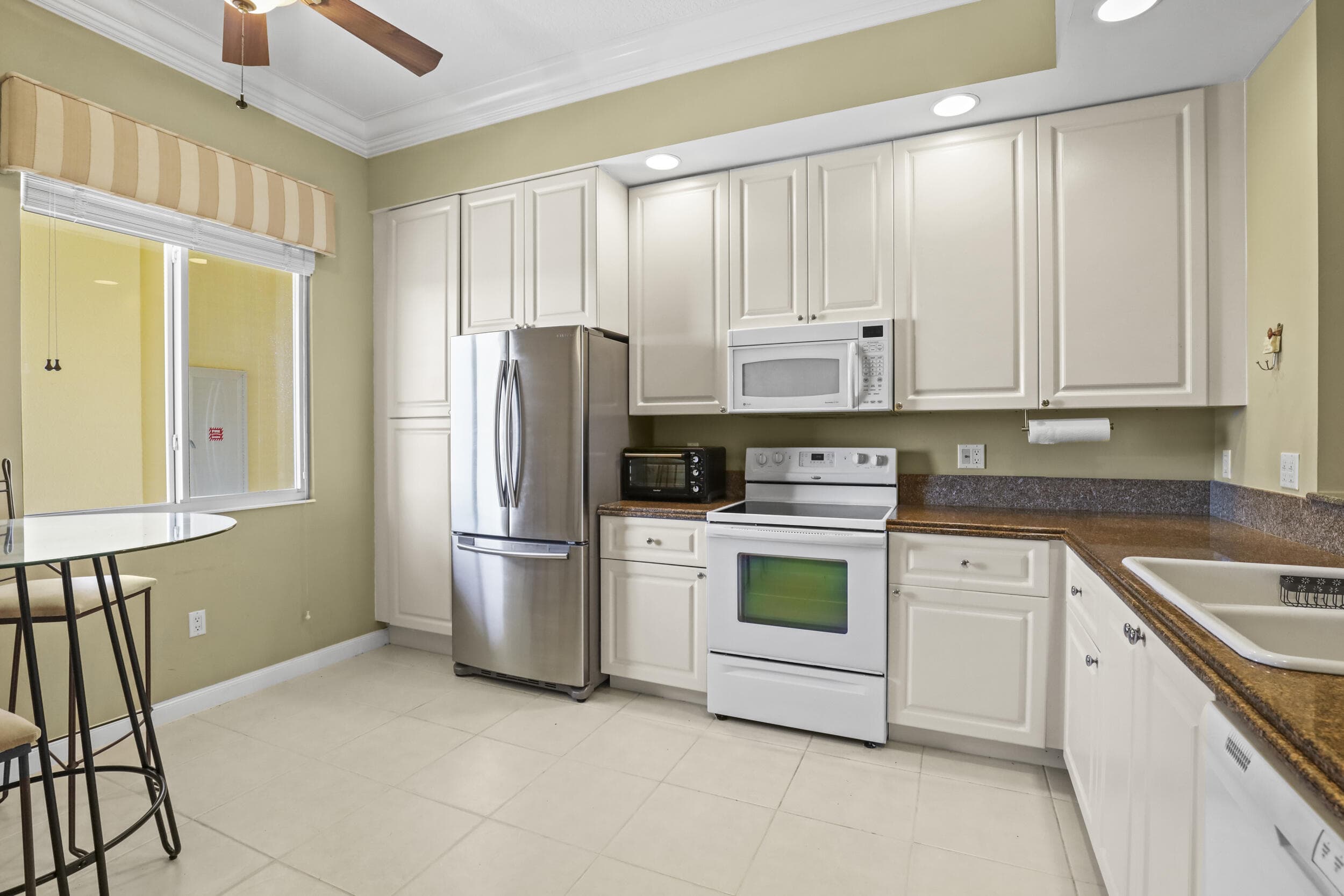 26 Harbour Isle Drive W Ph06, Fort Pierce, FL 34949 — photo 14 of 47