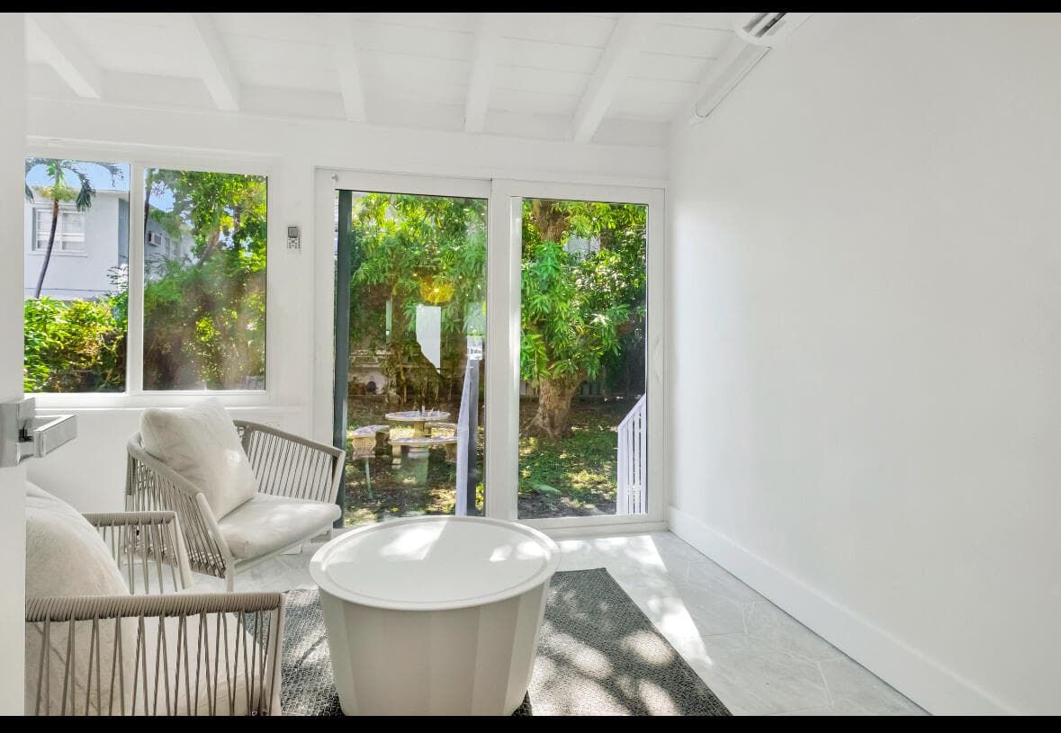 7825 Byron Avenue, Miami Beach, FL 33141 — photo 9 of 9