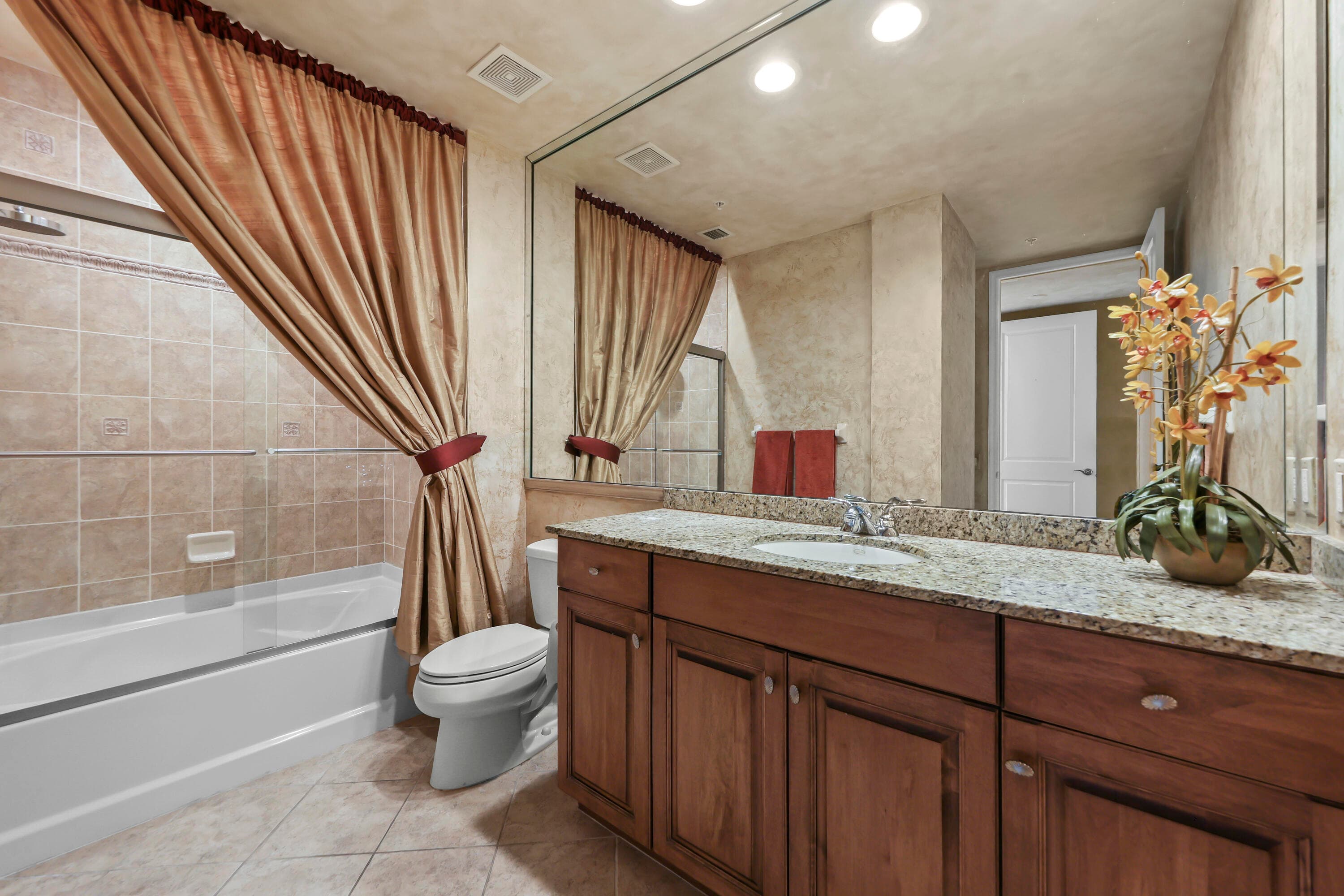 347 N New River Drive E Ph 4, Fort Lauderdale, FL 33301 — photo 32 of 65