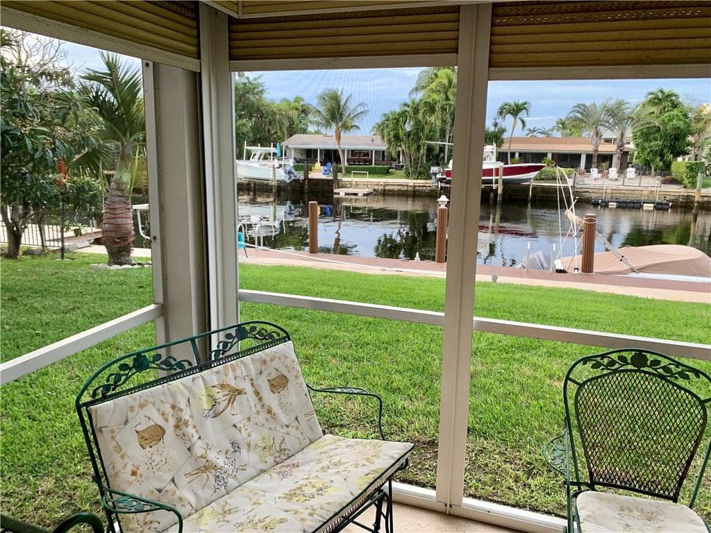 934 SE 9th Avenue 1, Pompano Beach, FL 33060 — photo 1 of 20