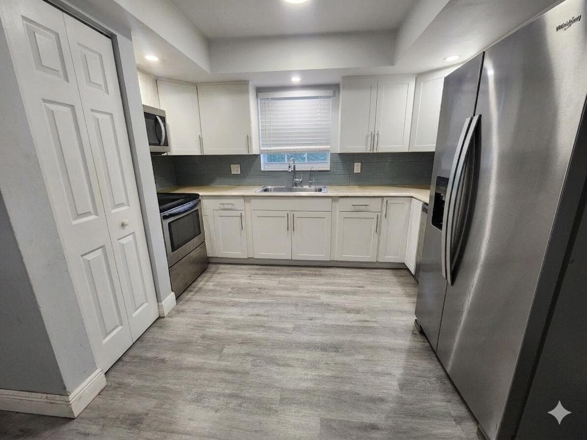 7931 SW 7th Place, North Lauderdale, FL 33068 — photo 5 of 11