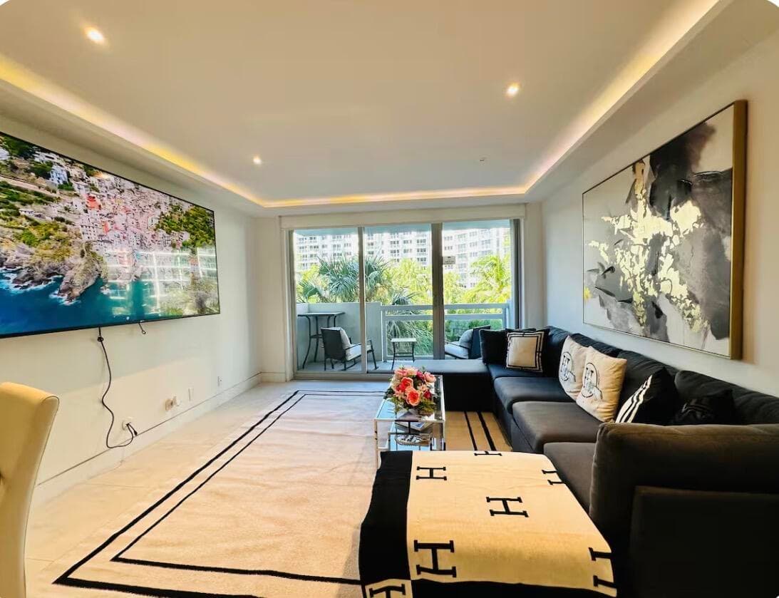 1500 Bay Road 364, Miami Beach, FL 33139 — photo 2 of 53