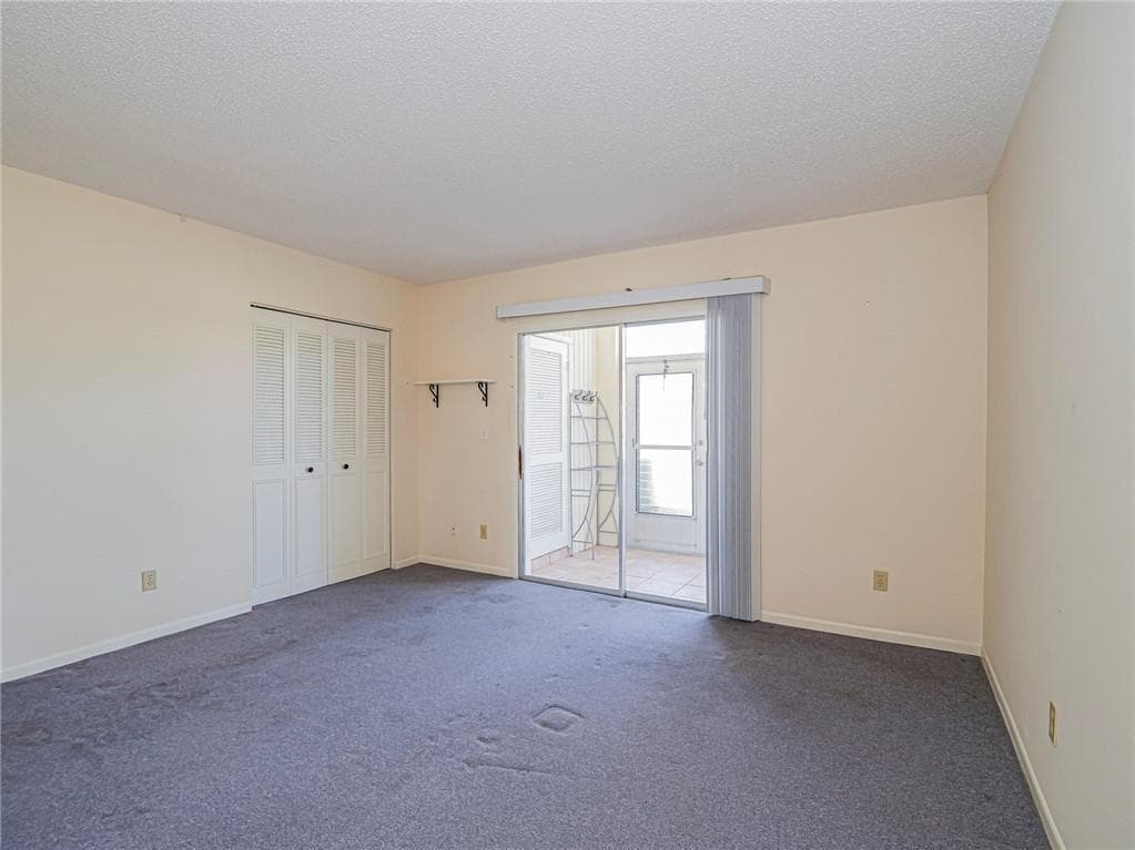 76 Royal Oak Drive 104, Vero Beach, FL 32962 — photo 16 of 39