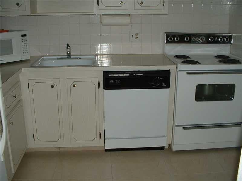 1030 Country Club Drive 401, Margate, FL 33063 — photo 5 of 21