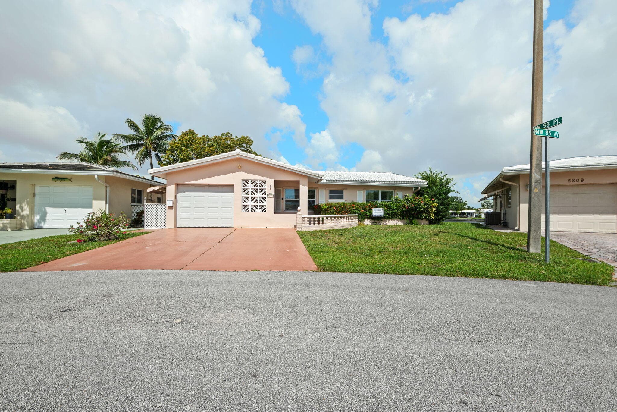 5807 NW 85th Avenue, Tamarac, FL 33321 — photo 2 of 26
