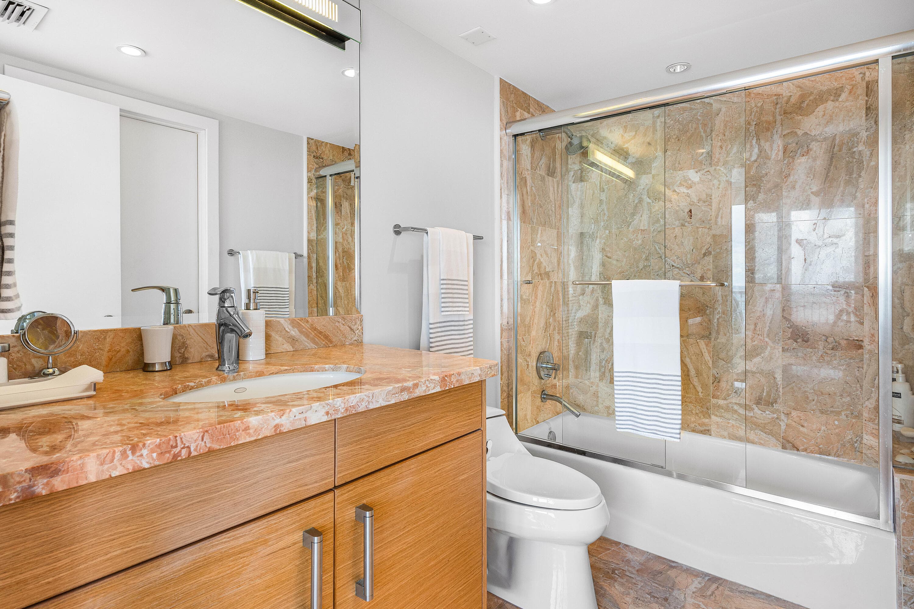 2780 S Ocean Boulevard 401, Palm Beach, FL 33480 — photo 20 of 33
