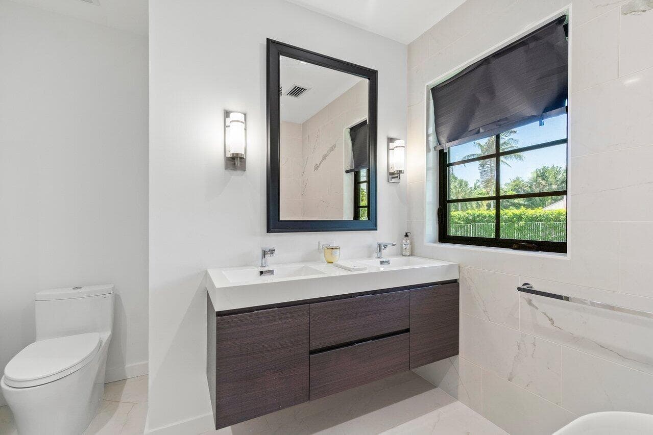 210 S Lake Drive, Lantana, FL 33462 — photo 26 of 46