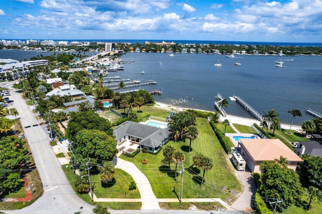 210 S Lake Drive, Lantana, FL 33462 — photo 41 of 46