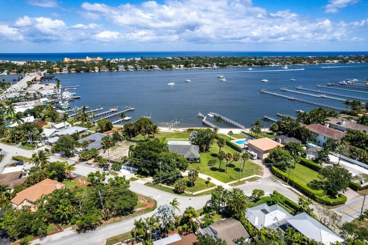 210 S Lake Drive, Lantana, FL 33462 — photo 43 of 46