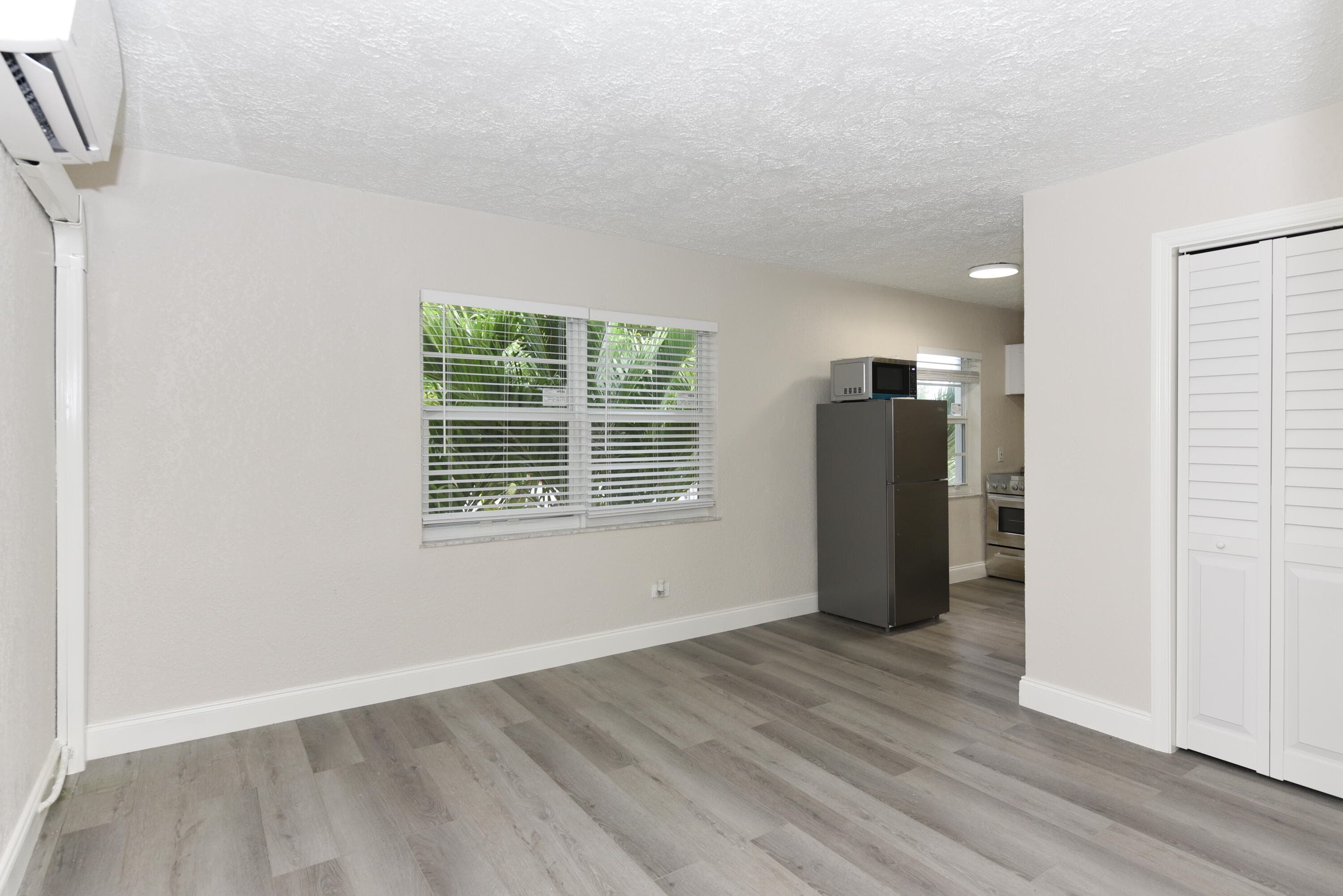 605 N Federal Highway 7, Lake Worth Beach, FL 33460 — photo 1 of 14