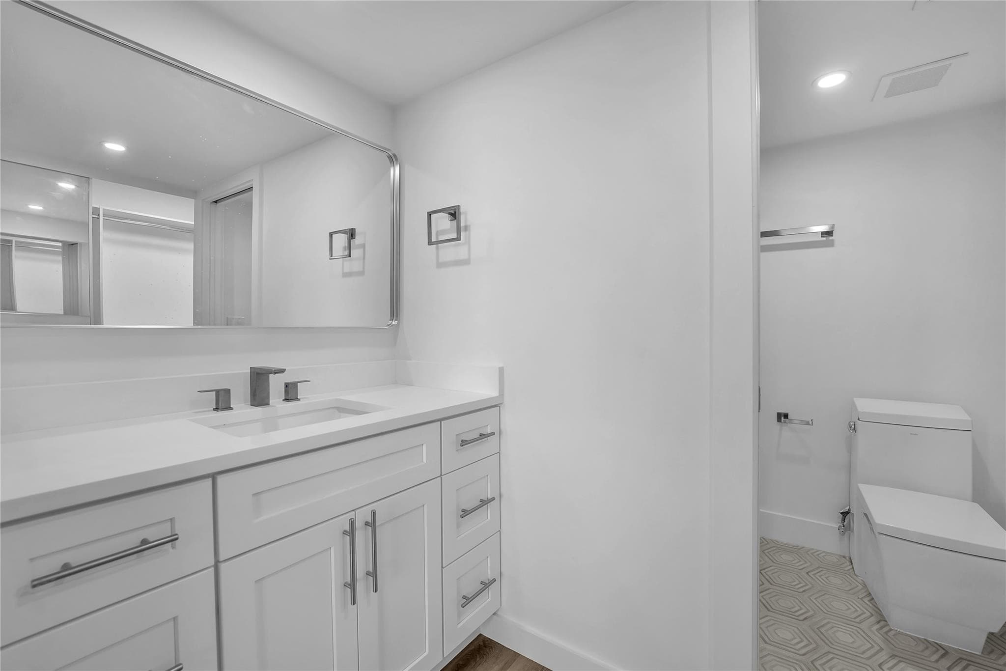 6037 Balboa Circle 401, Boca Raton, FL 33433 — photo 12 of 22