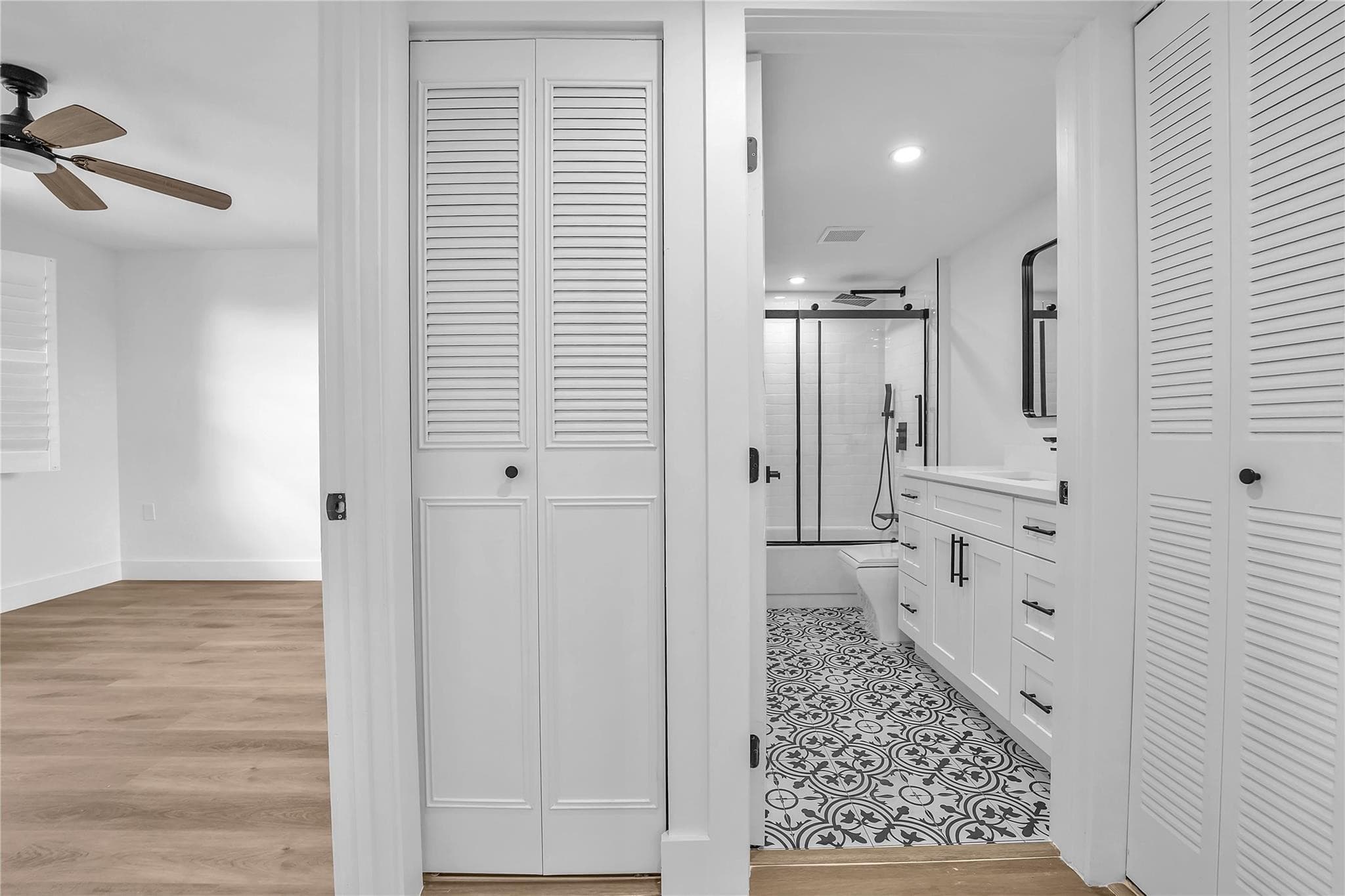 6037 Balboa Circle 401, Boca Raton, FL 33433 — photo 21 of 22