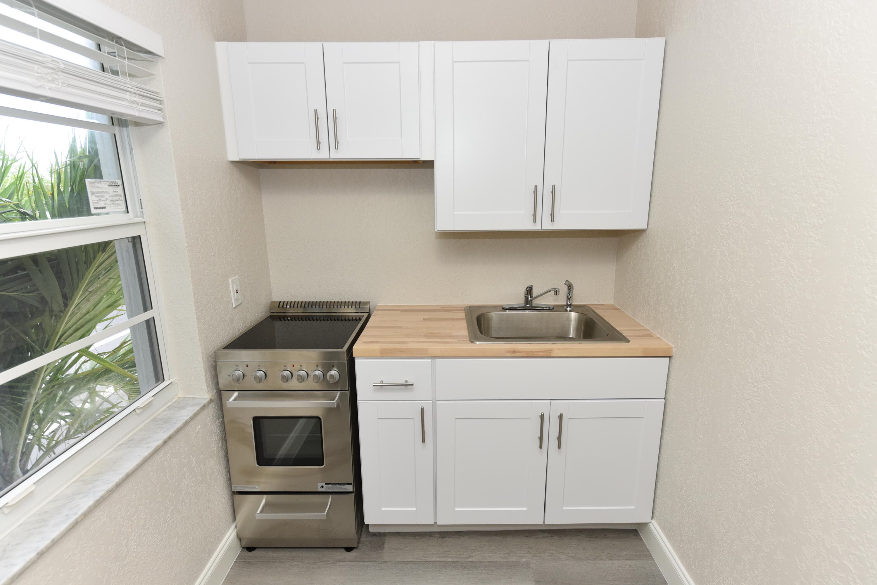 605 N Federal Highway 7, Lake Worth Beach, FL 33460 — photo 5 of 14