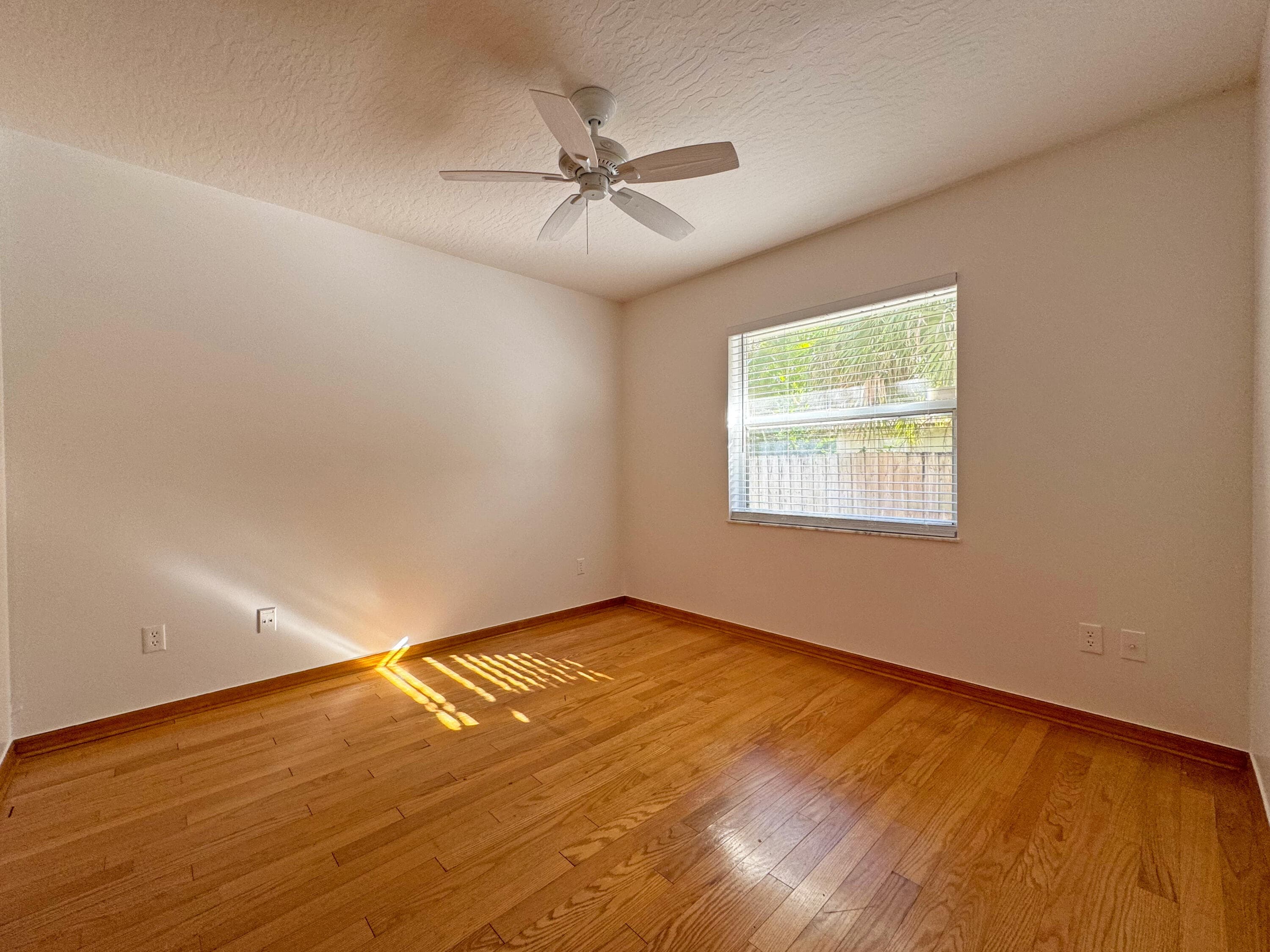 495 11th Court, Vero Beach, FL 32962 — photo 10 of 12