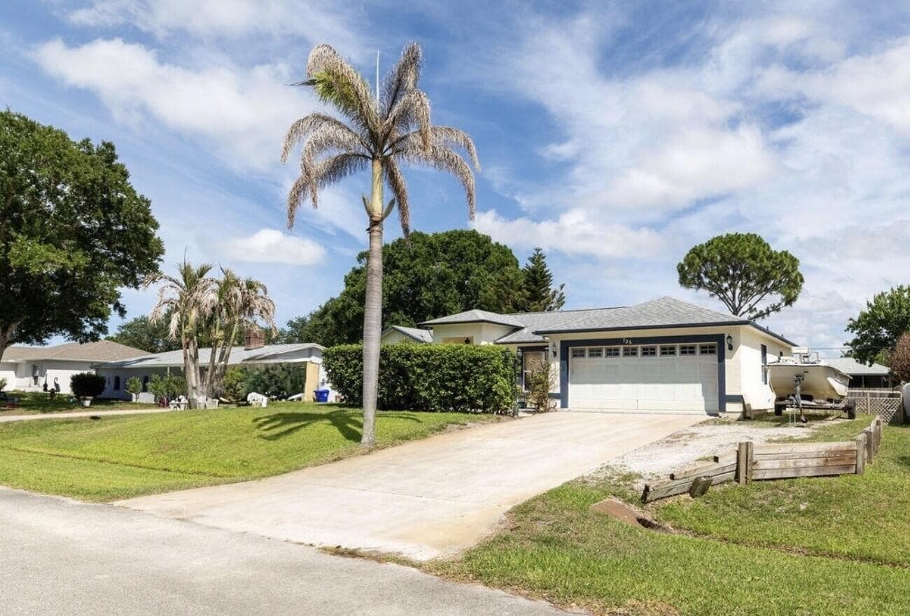 726 Tuxedo Terrace, Sebastian, FL 32958 — photo 2 of 32