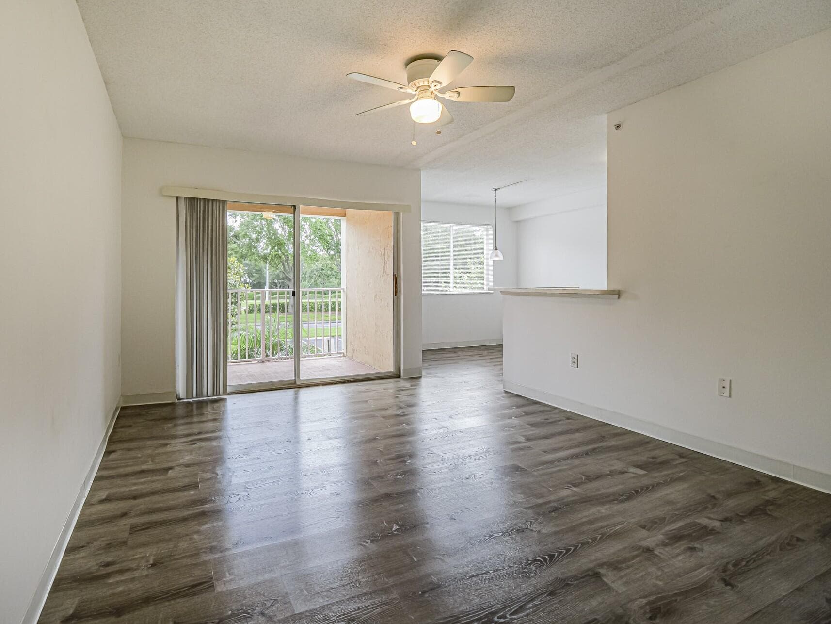 1670 N 42nd Circle 203, Vero Beach, FL 32967 — photo 4 of 36