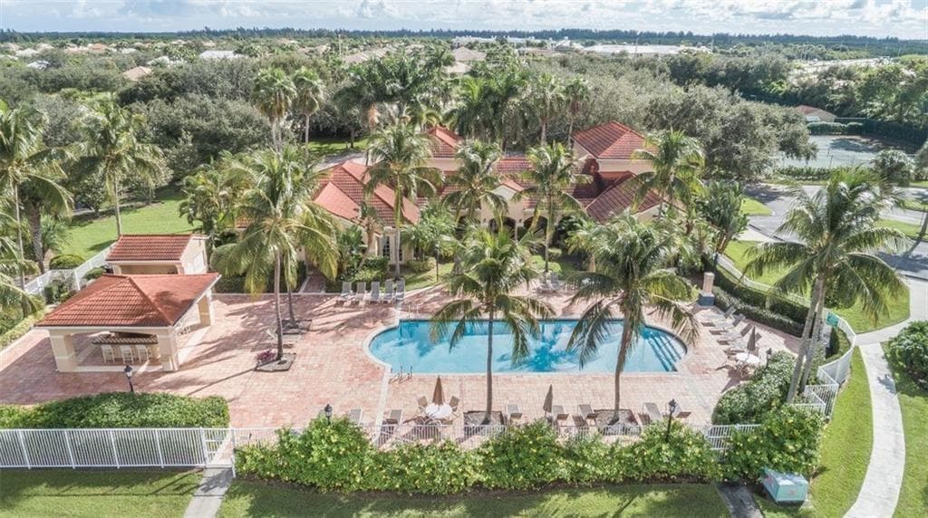 1670 N 42nd Circle 203, Vero Beach, FL 32967 — photo 24 of 36