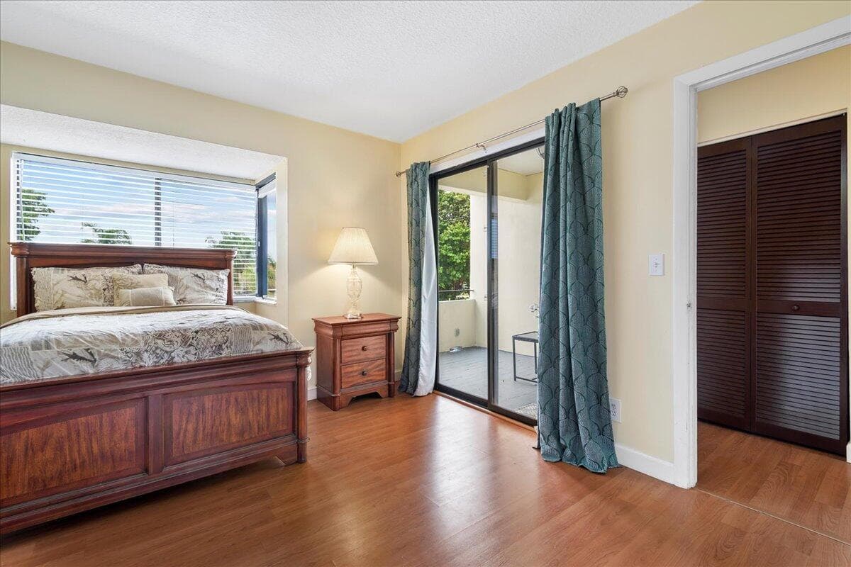 12710 Peconic Court, Wellington, FL 33414 — photo 17 of 32