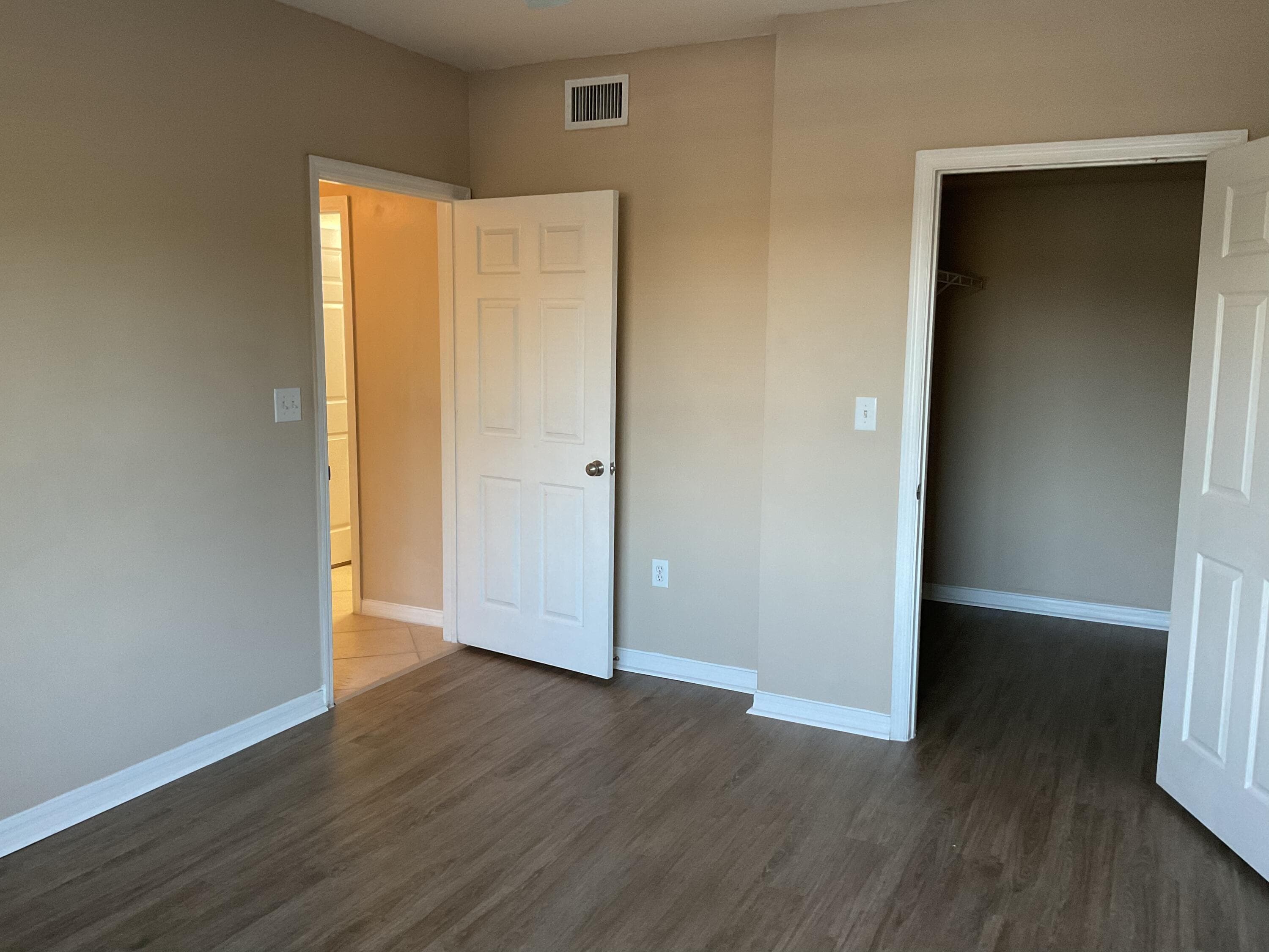 6410 Emerald Dunes 202 Drive 202, West Palm Beach, FL 33411 — photo 5 of 15