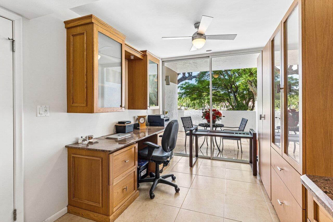7369 Orangewood Lane 103, Boca Raton, FL 33433 — photo 11 of 81