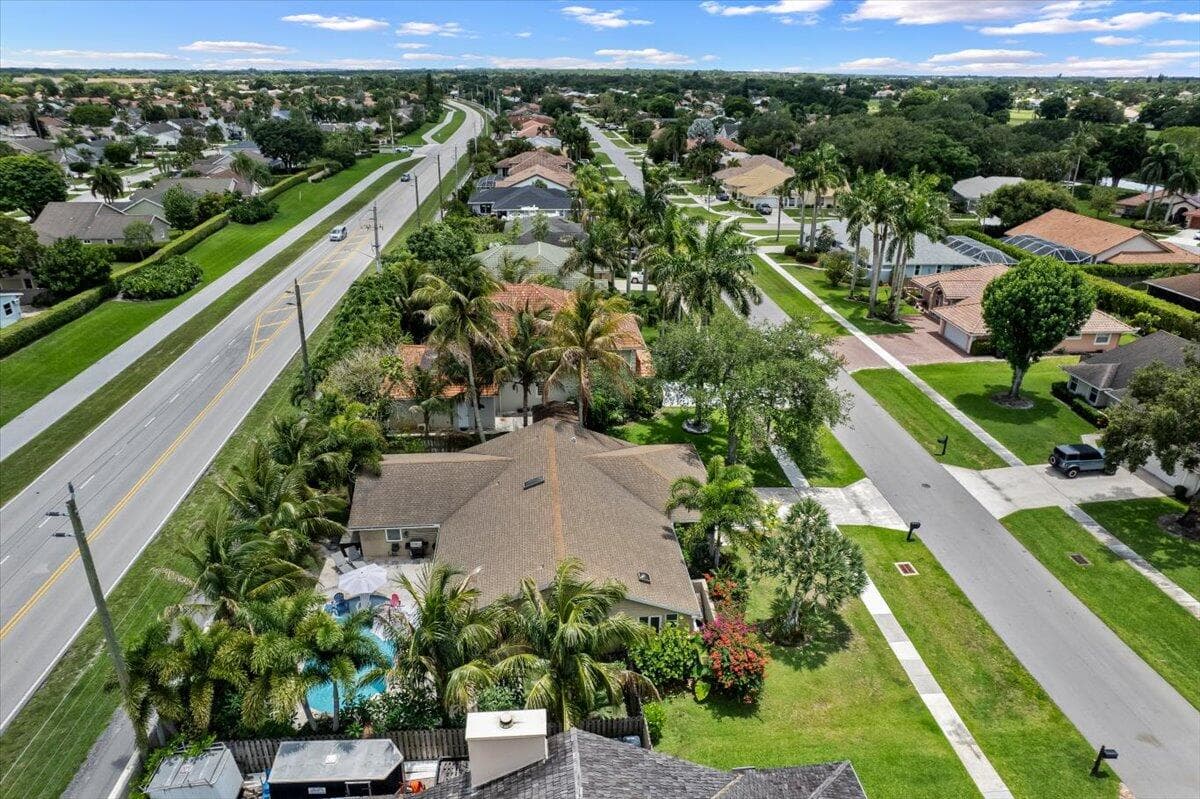 1570 Farmington Avenue, Wellington, FL 33414 — photo 31 of 37
