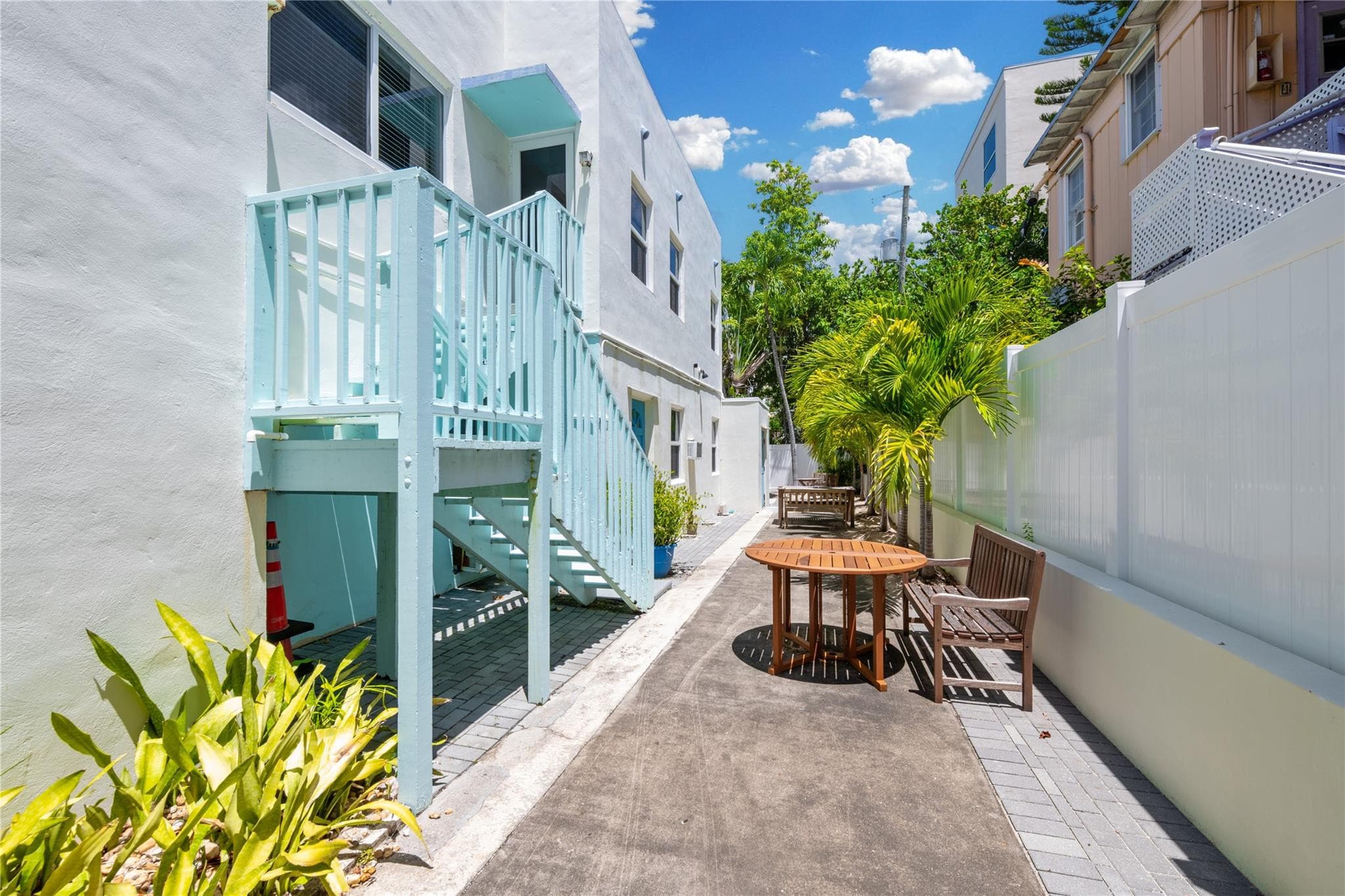 3015 Seville Street 6, Fort Lauderdale, FL 33304 — photo 23 of 36