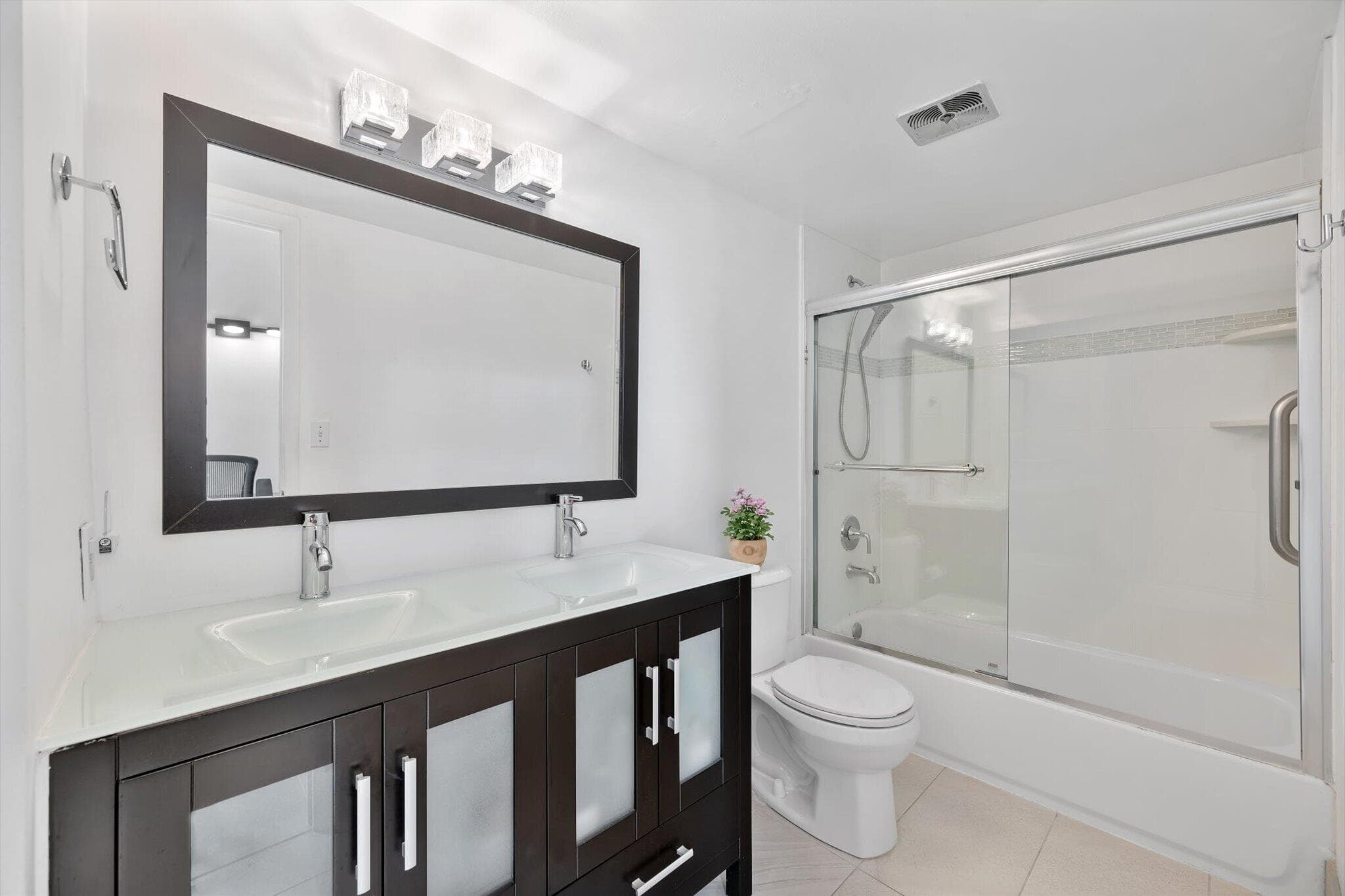 1080 94th Street 411, Bay Harbor Islands, FL 33154 — photo 21 of 46