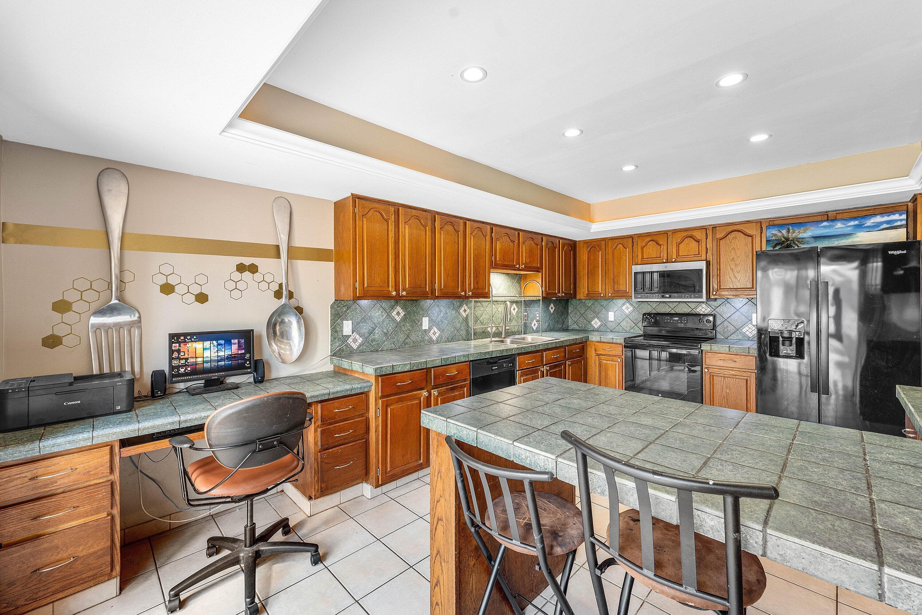 2810 Sand Pines Court, Lake Worth, FL 33462 — photo 9 of 37