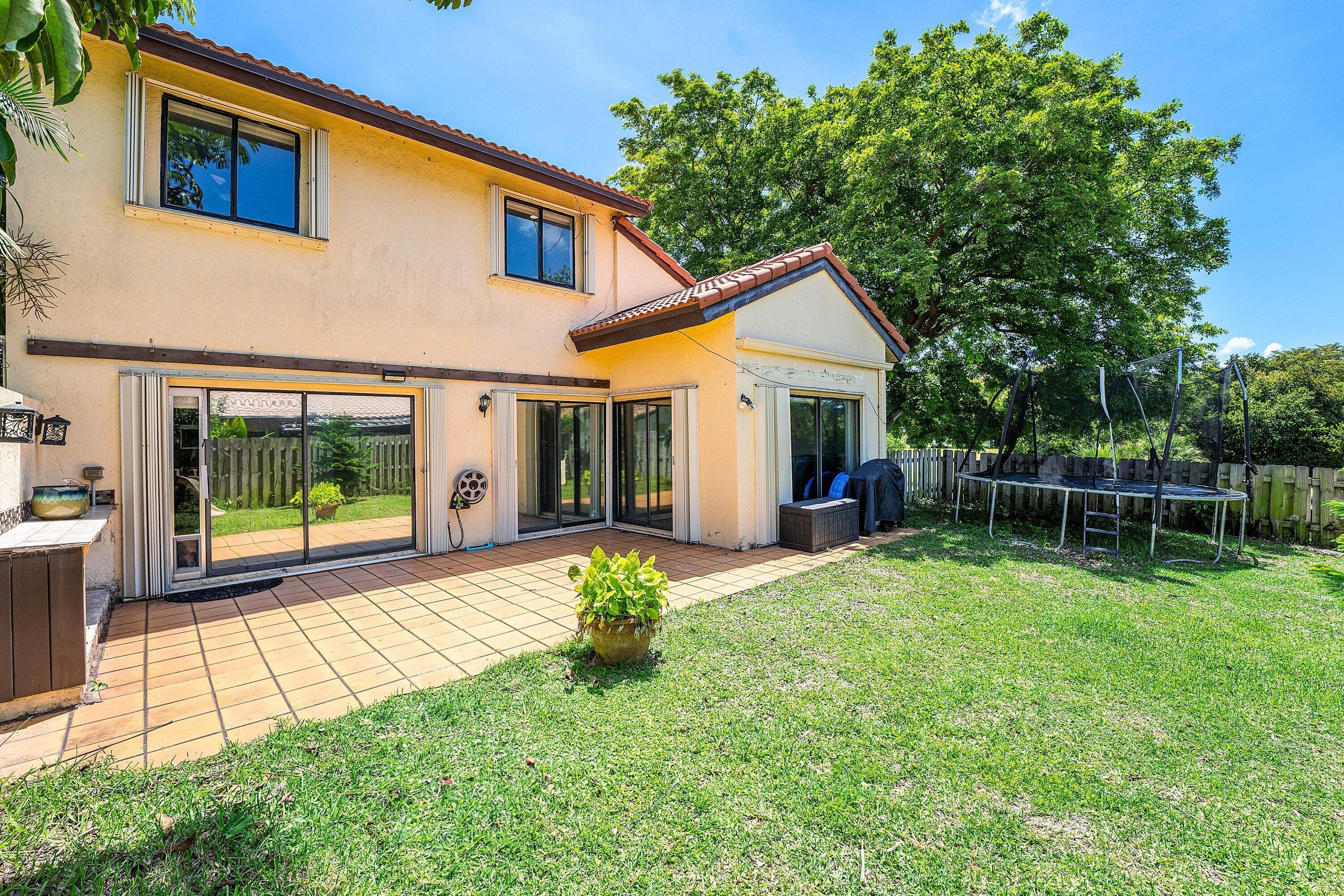 2810 Sand Pines Court, Lake Worth, FL 33462 — photo 26 of 37