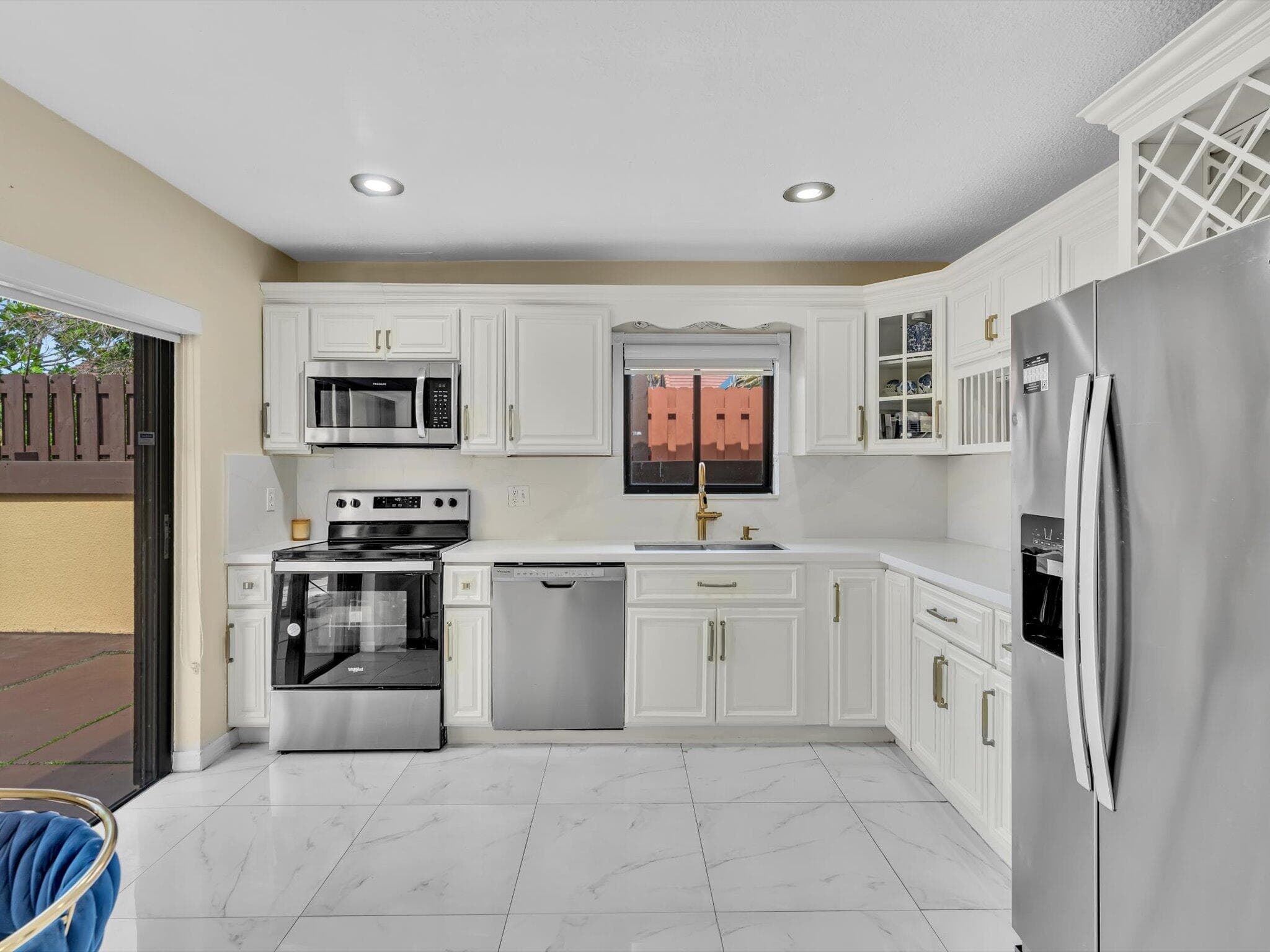 20331 NE 10th Court, Miami, FL 33179 — photo 19 of 45