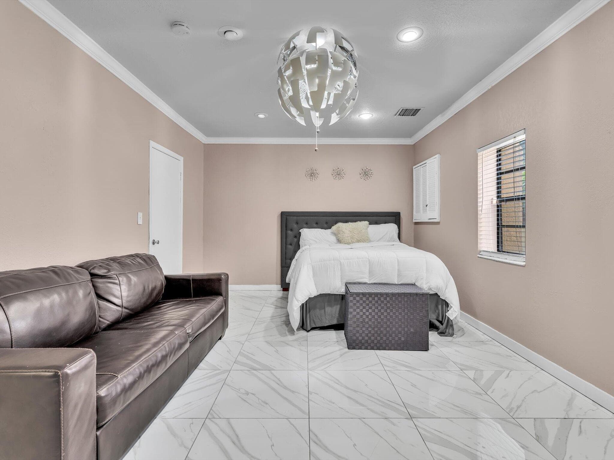 20331 NE 10th Court, Miami, FL 33179 — photo 34 of 45