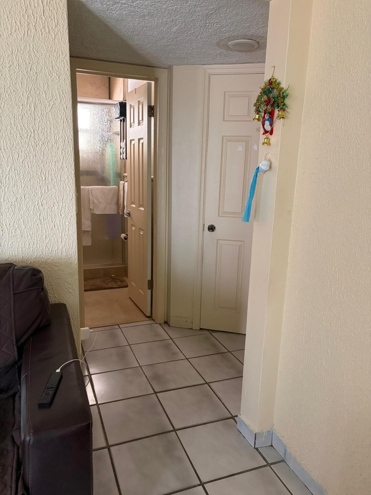 10501 NW 35th Place, Miami, FL 33147 — photo 12 of 17