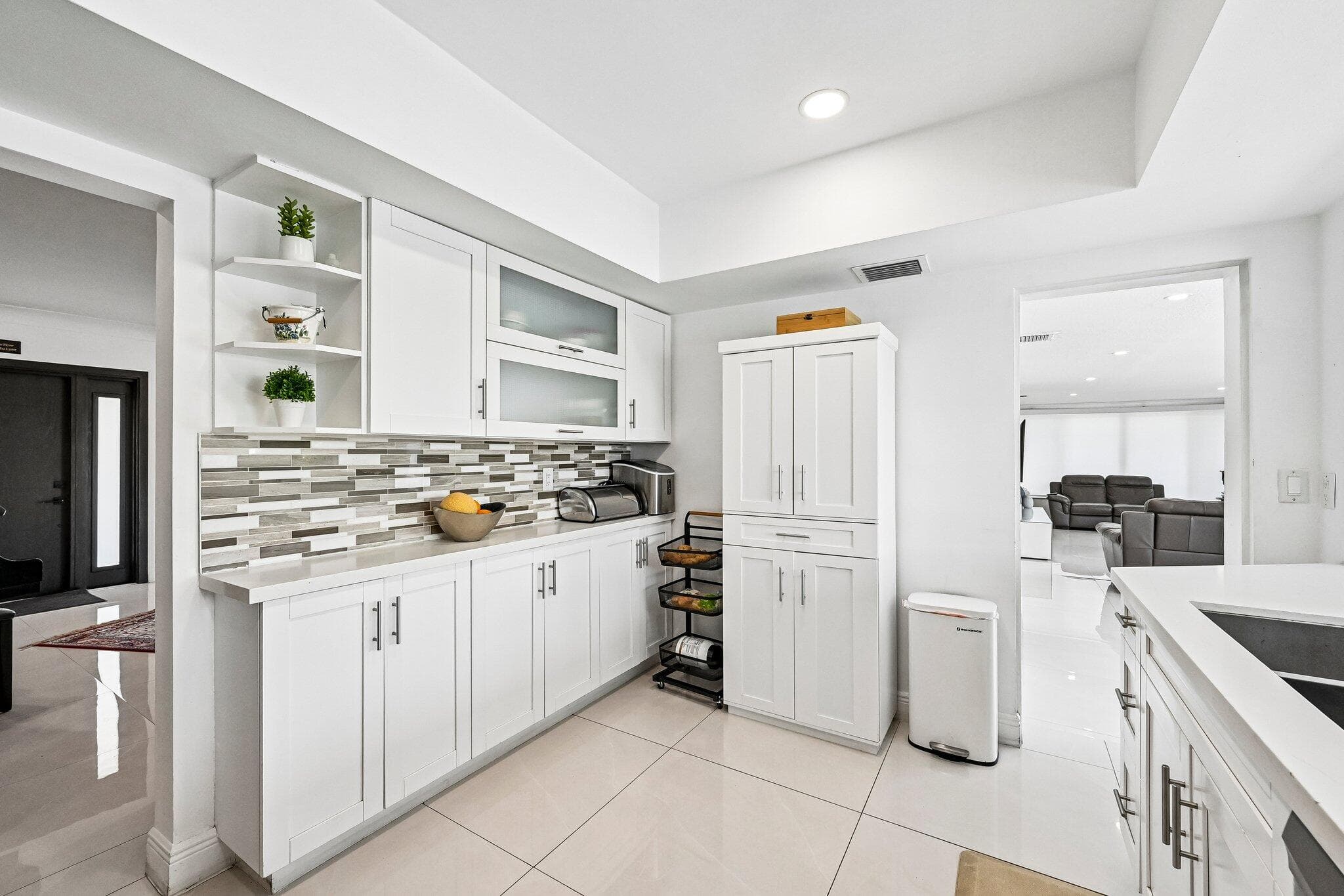 2940 NE 39th Court, Lighthouse Point, FL 33064 — photo 13 of 42