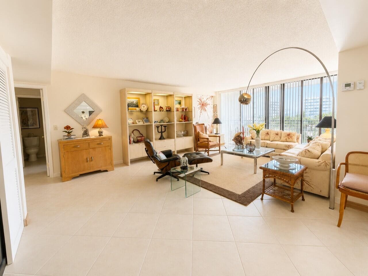 3589 S Ocean Boulevard 404, South Palm Beach, FL 33480 — photo 2 of 50