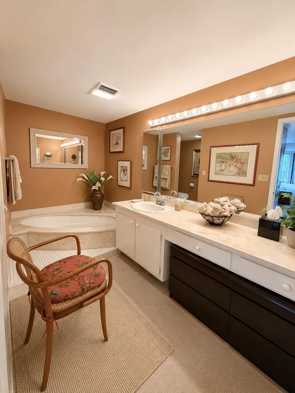 3589 S Ocean Boulevard 404, South Palm Beach, FL 33480 — photo 8 of 50