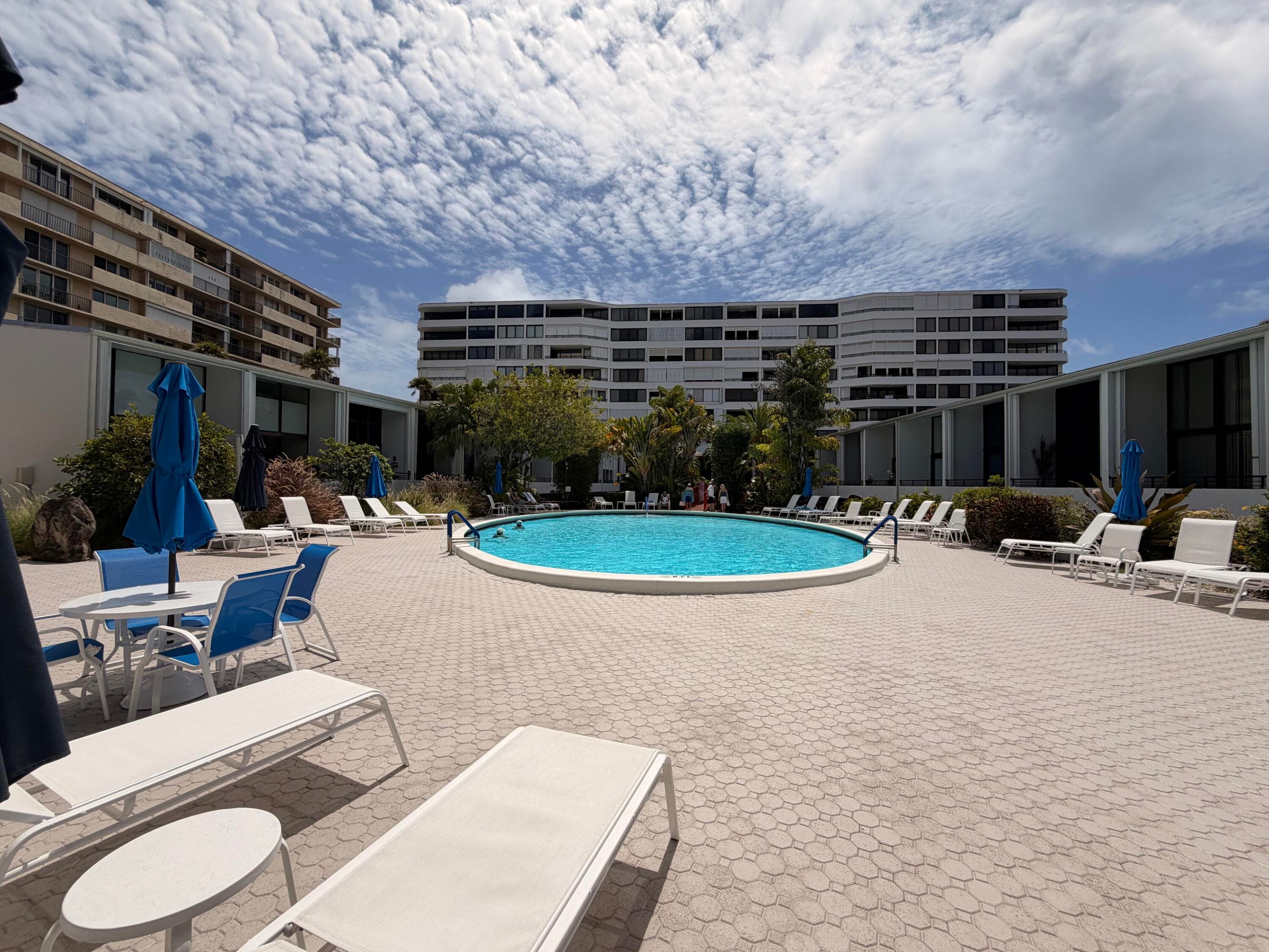 3589 S Ocean Boulevard 404, South Palm Beach, FL 33480 — photo 36 of 50