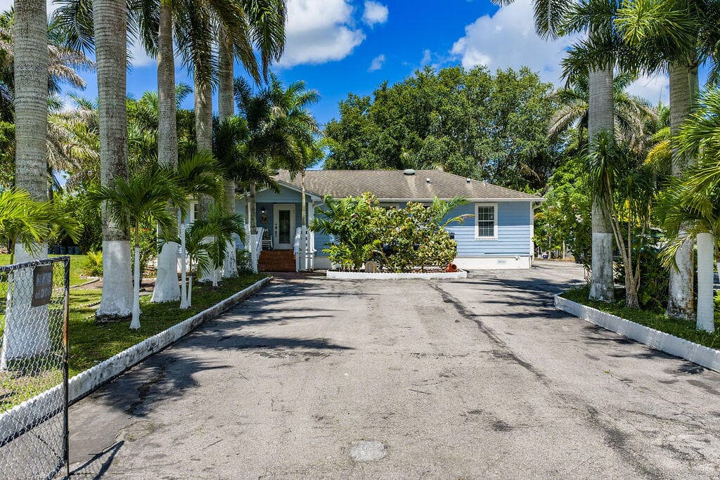 6929 N 120th Ave Avenue N, The Acreage, FL 33412 — photo 2 of 38