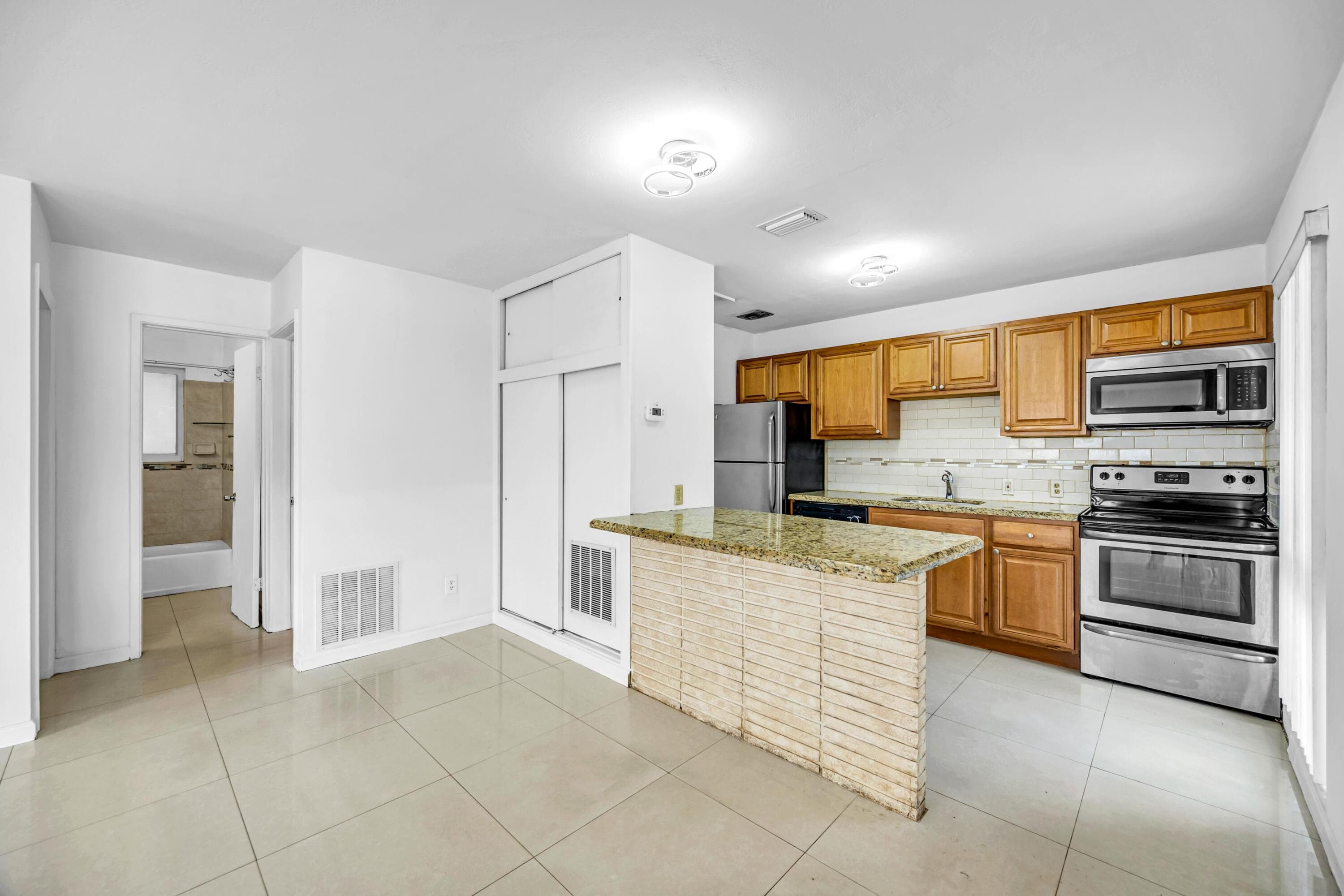 2107 NE 15th Avenue, Wilton Manors, FL 33305 — photo 7 of 23