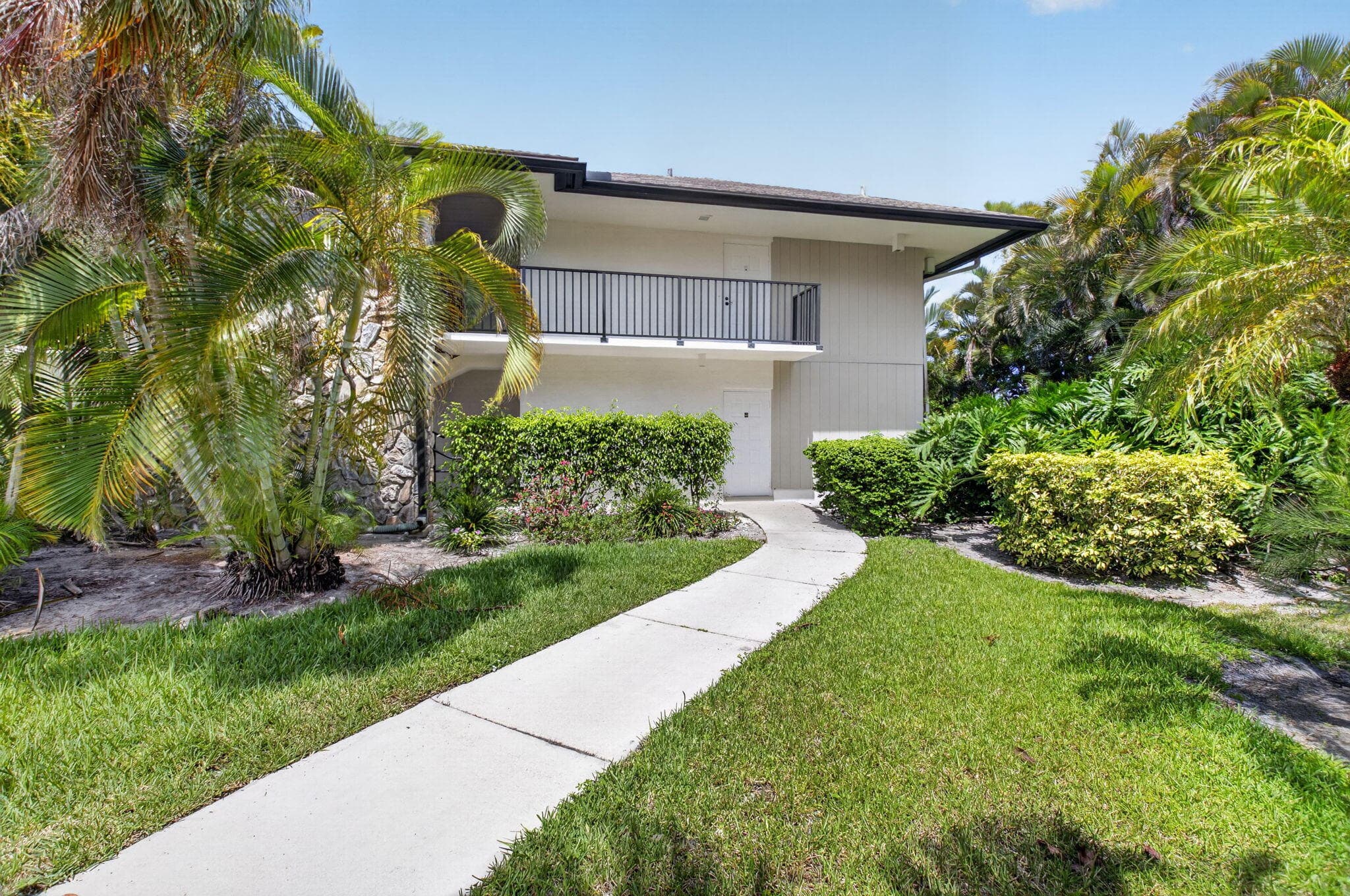 551 Greensward Lane 204-d, Delray Beach, FL 33445 — photo 21 of 33
