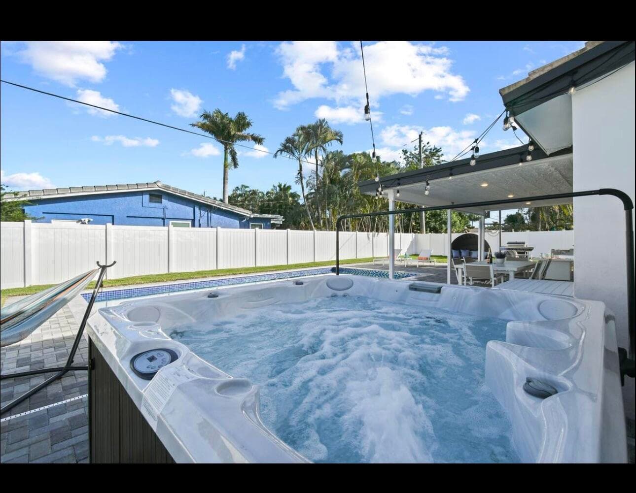 5040 NE 22nd Avenue, Lighthouse Point, FL 33064 — photo 4 of 32