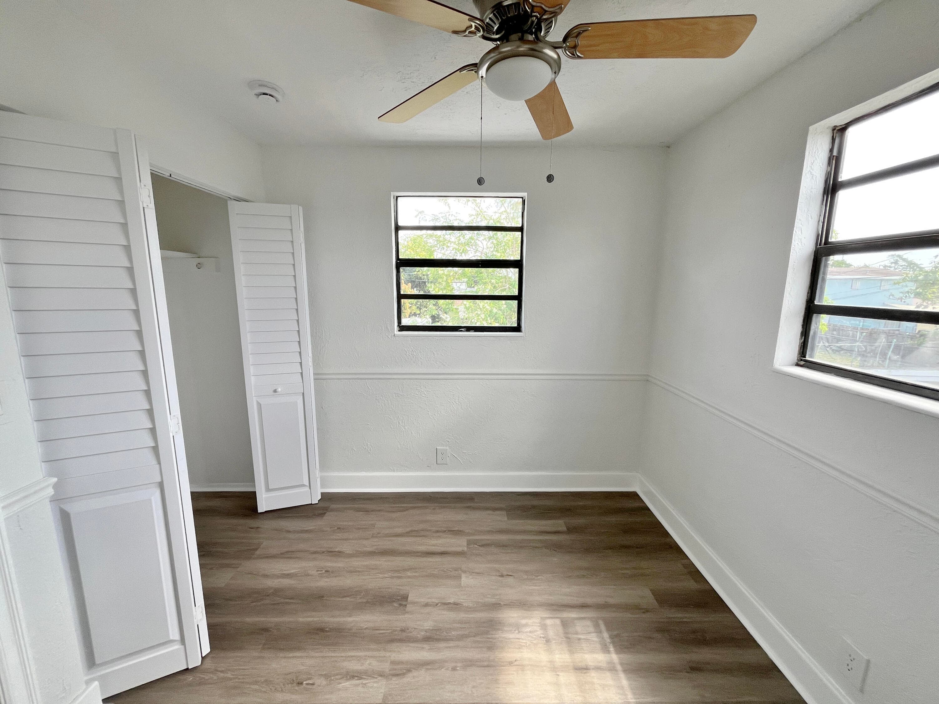 5163 Marion Place, West Palm Beach, FL 33407 — photo 15 of 39