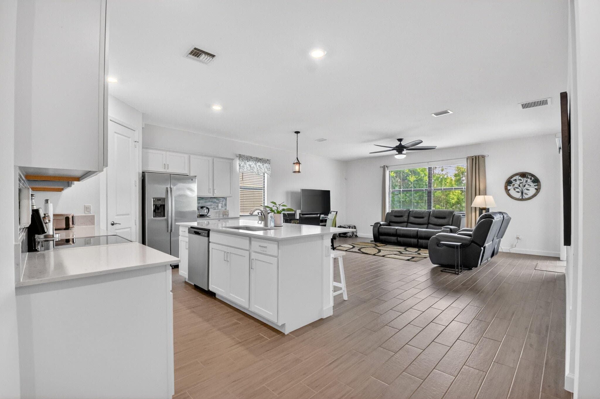 6026 Henderson Way, West Palm Beach, FL 33415 — photo 11 of 59