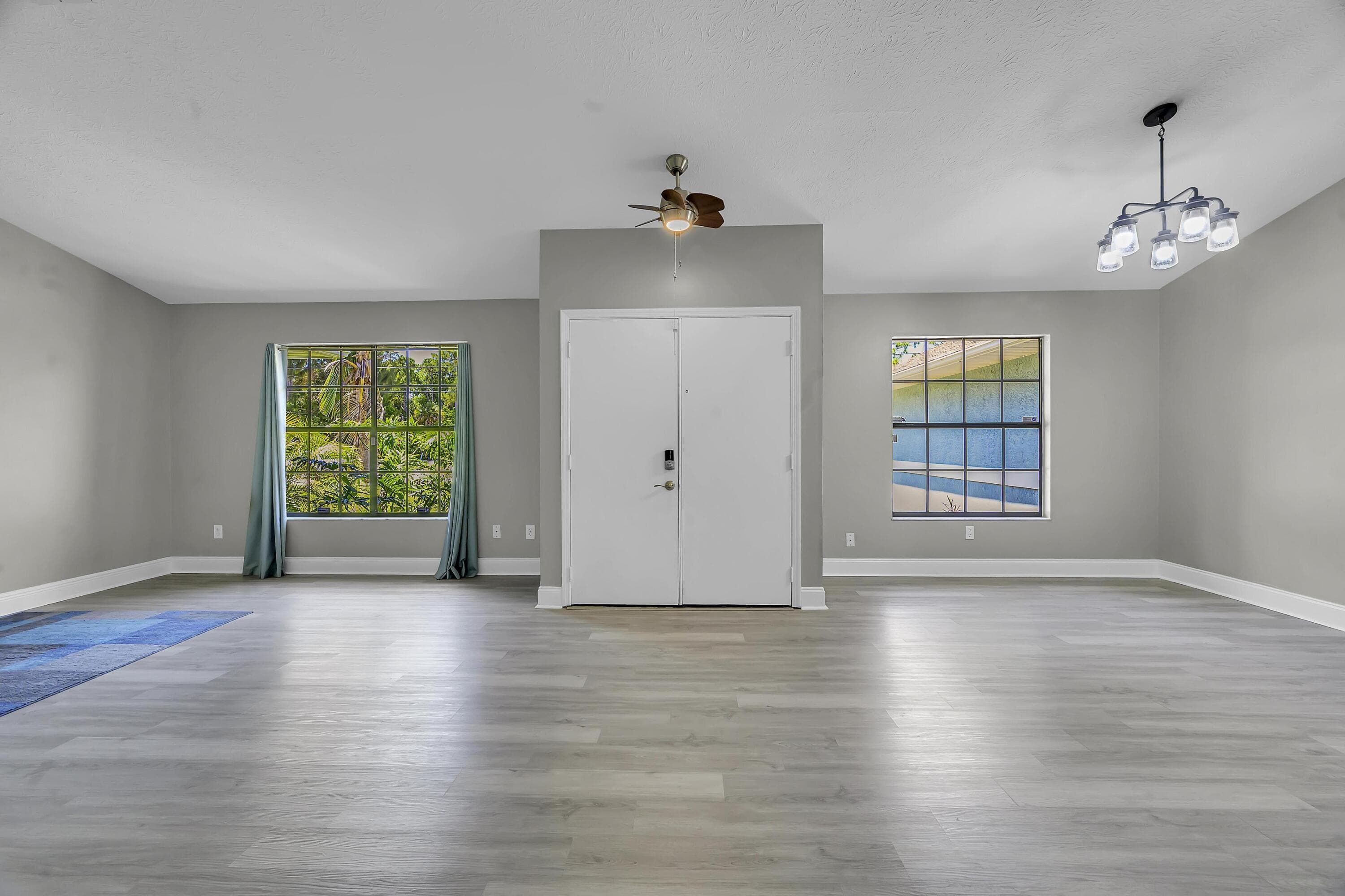601 Howard Street, Fort Pierce, FL 34982 — photo 5 of 34