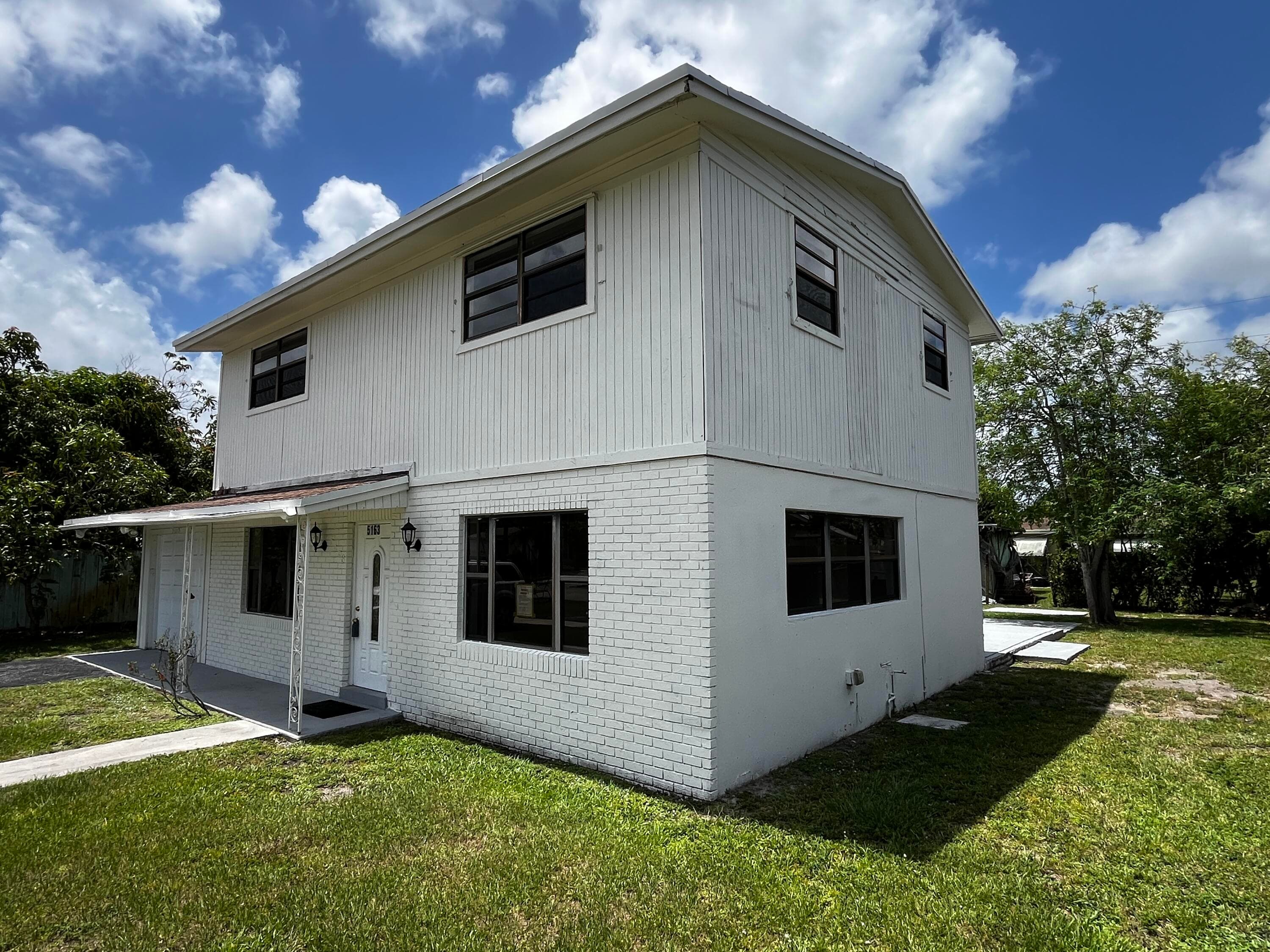 5163 Marion Place, West Palm Beach, FL 33407 — photo 2 of 39
