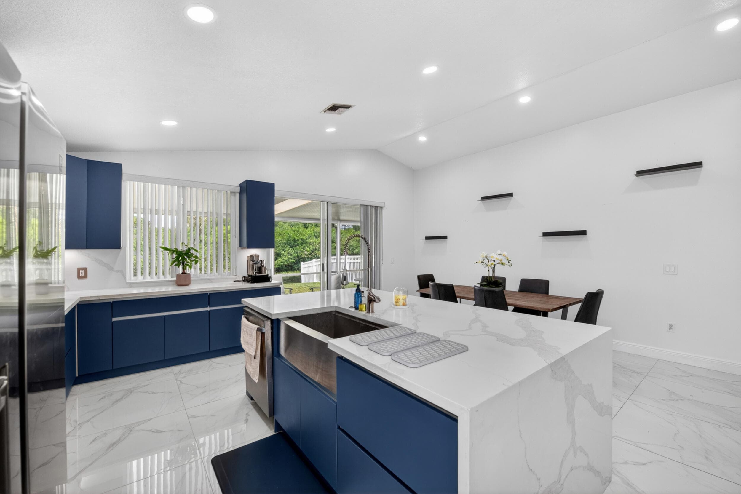 1489 NW 153rd Avenue, Pembroke Pines, FL 33028 — photo 11 of 36